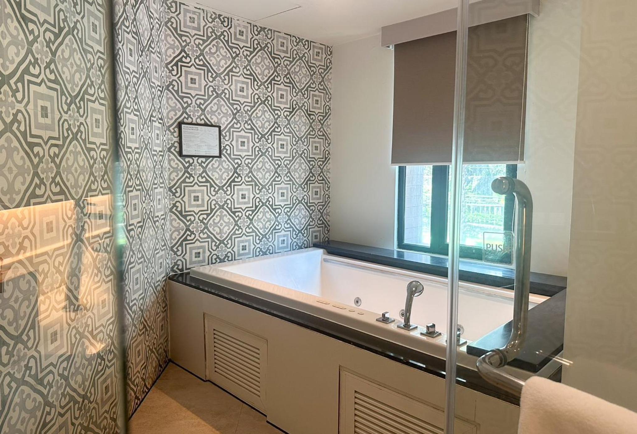 Zenmaya Oceanfront Phuket, Trademark Collection by Wyndham 4