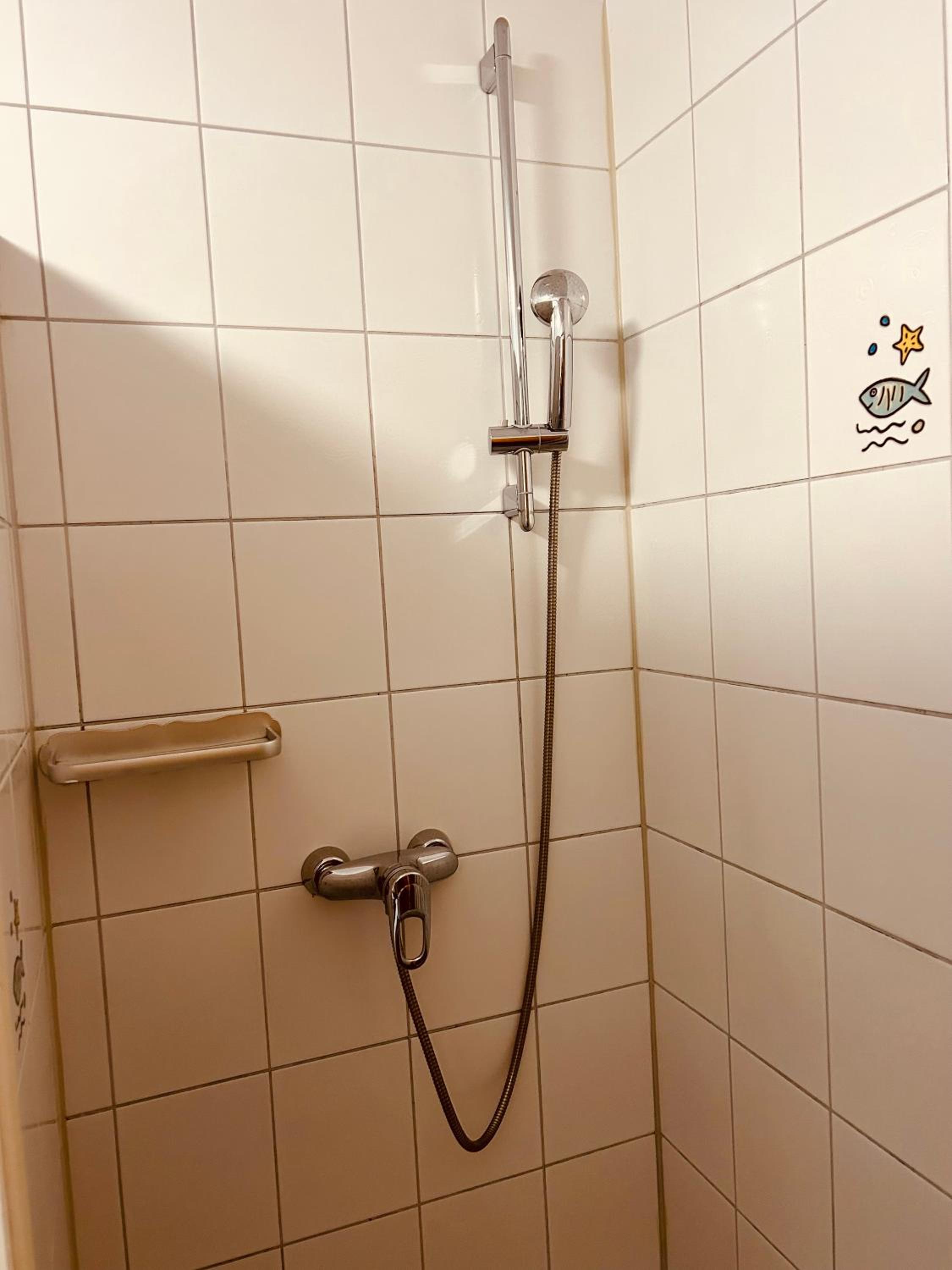 Ferienwohnung Eichel en Rust — bathroom