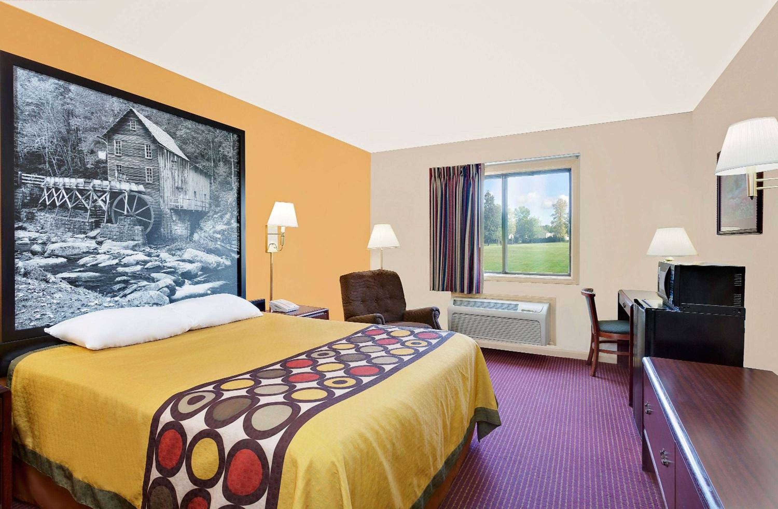 Super 8 by Wyndham Hillsville view 5
