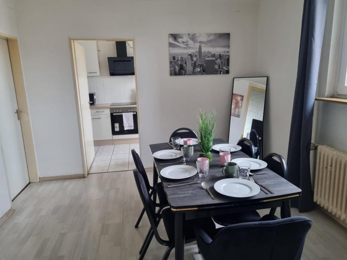Offenbach Vacations - Vibrantly styled Apartment in Offenbach - Property Image 3
