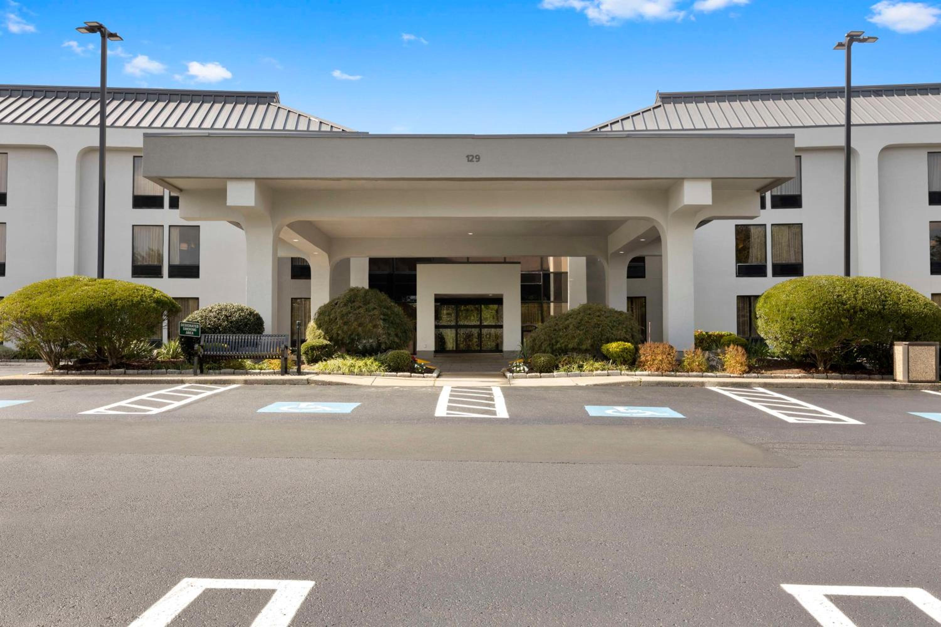 Milford Vacations - Hampton Inn by Hilton Milford - Property Image 34