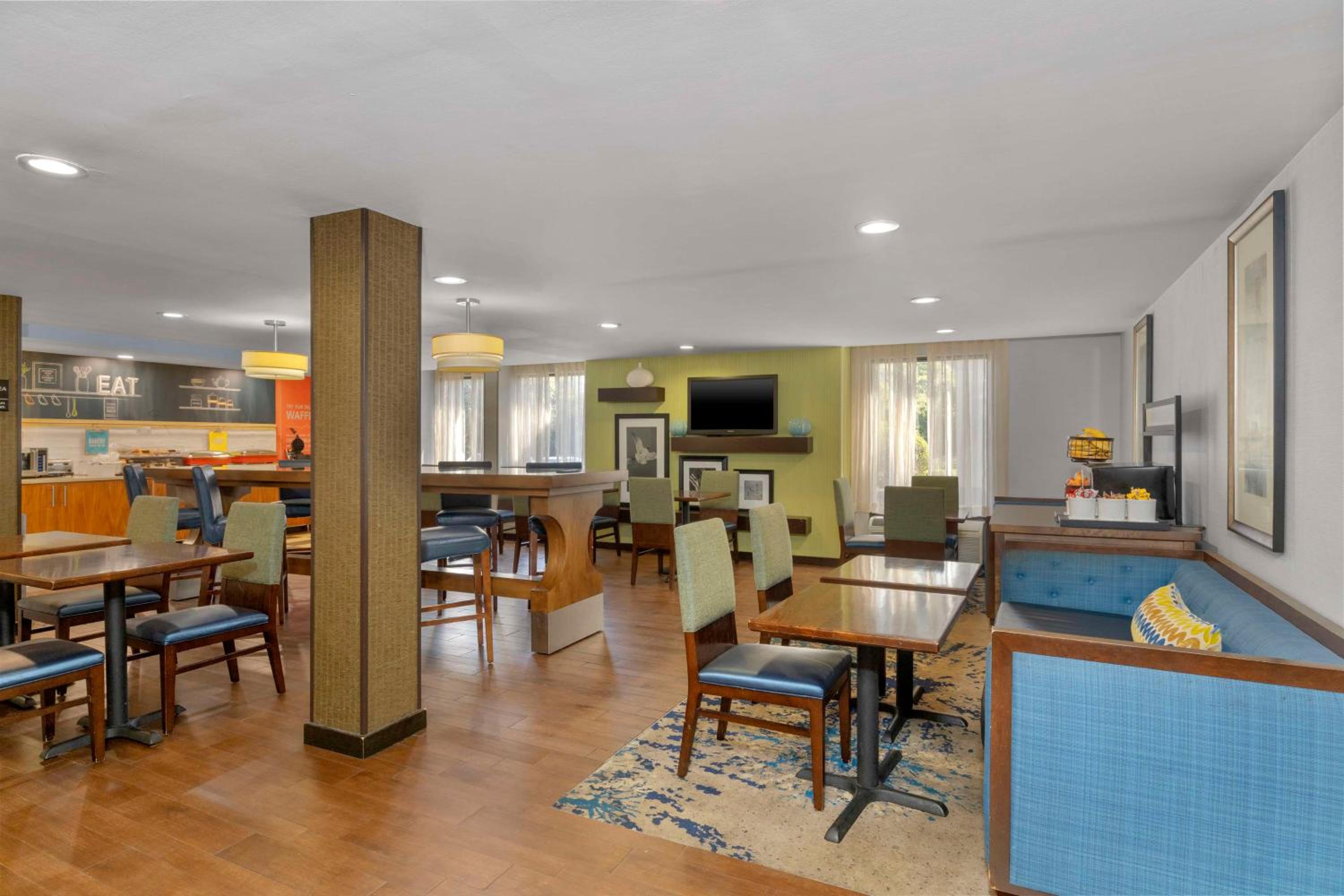 Milford Vacations - Hampton Inn by Hilton Milford - Property Image 36