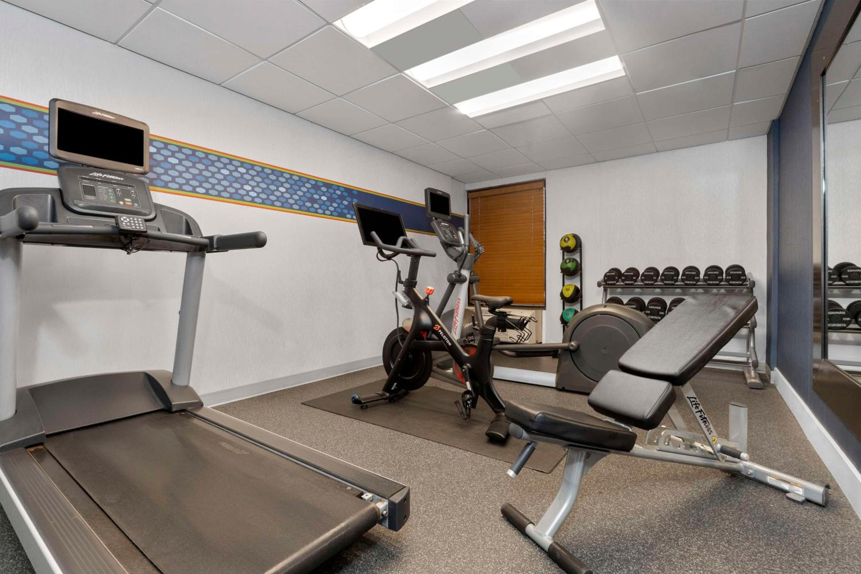 Milford Vacations - Hampton Inn by Hilton Milford - Property Image 40