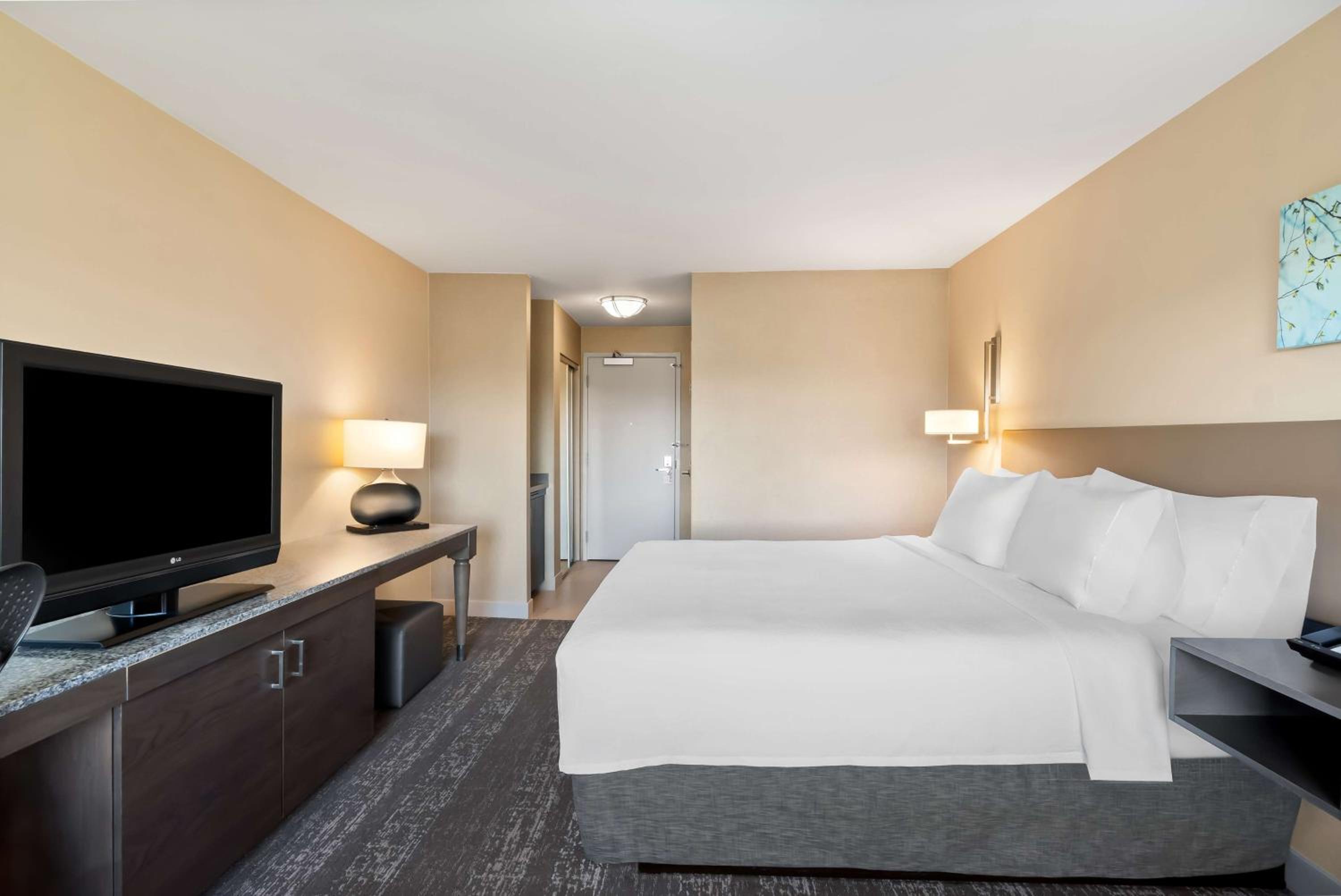 Fairfield Vacations - Hilton Garden Inn Fairfield - Property Image 10