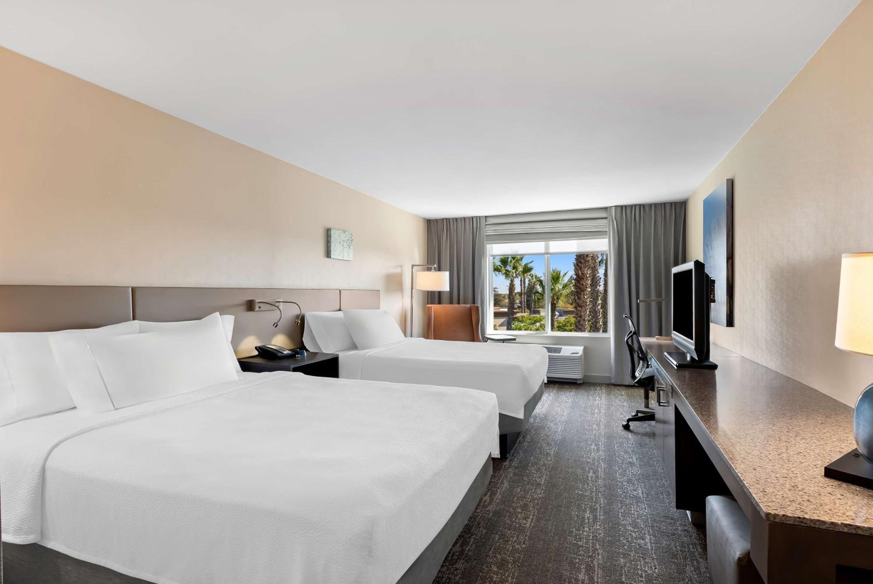 Fairfield Vacations - Hilton Garden Inn Fairfield - Property Image 1