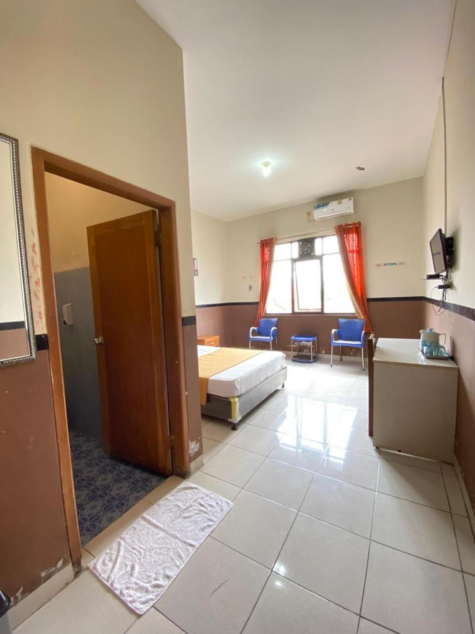 Handayani Hotel