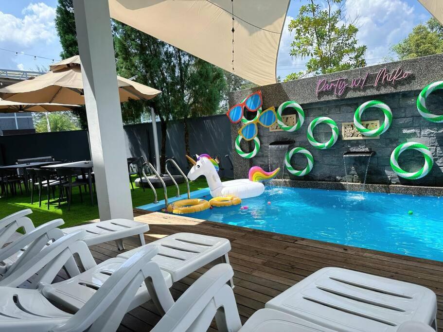 Private Pool Modern Holiday Home Mount Austin JB