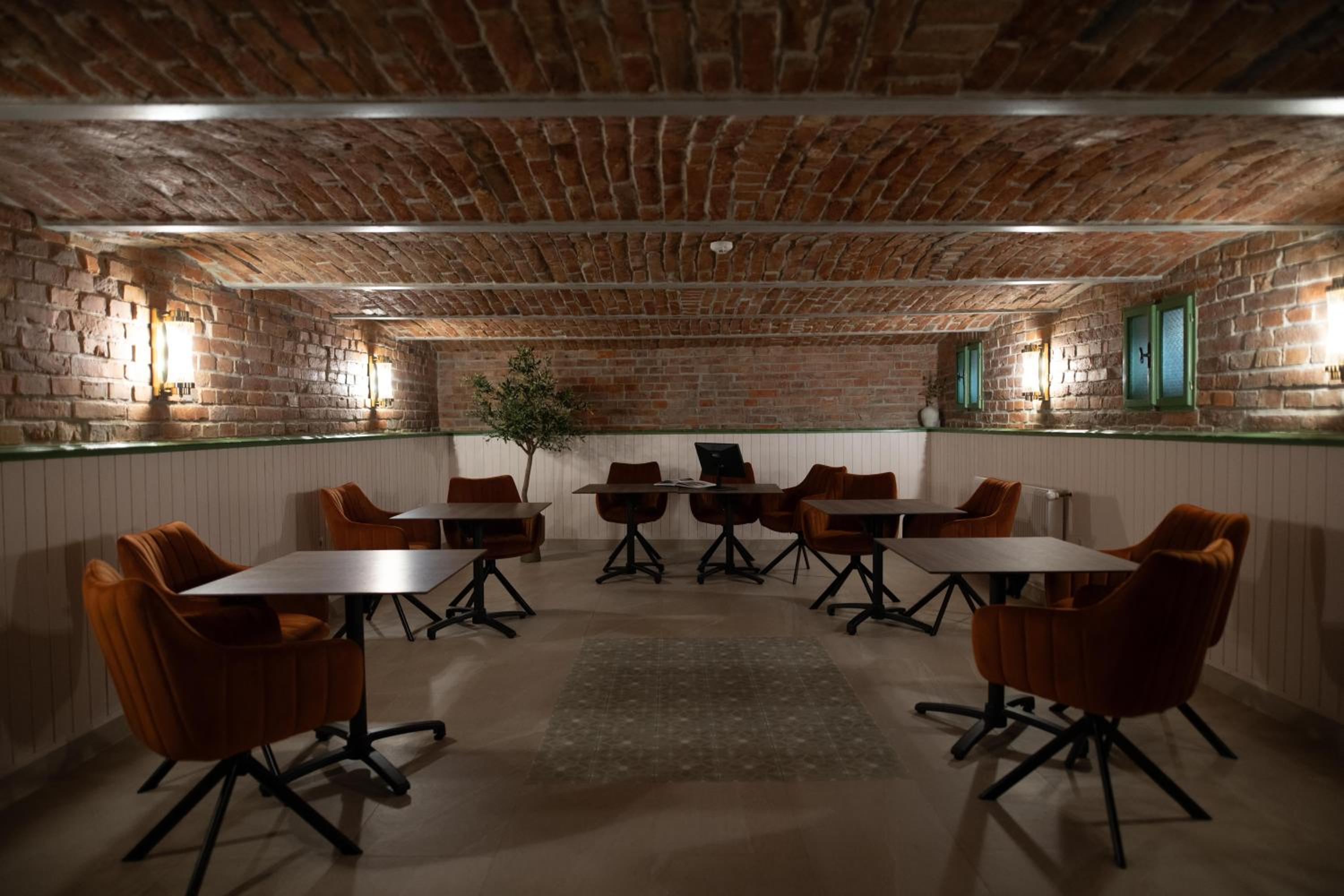 meeting & event spaces
