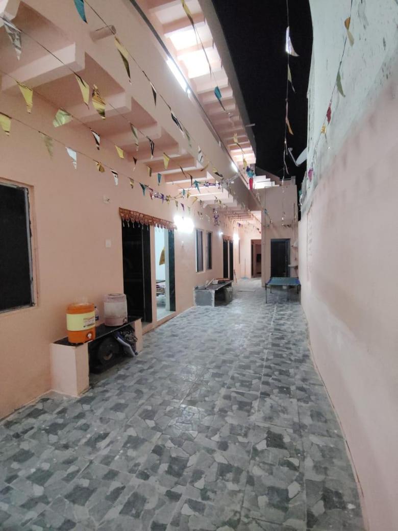 Damodar bhavan