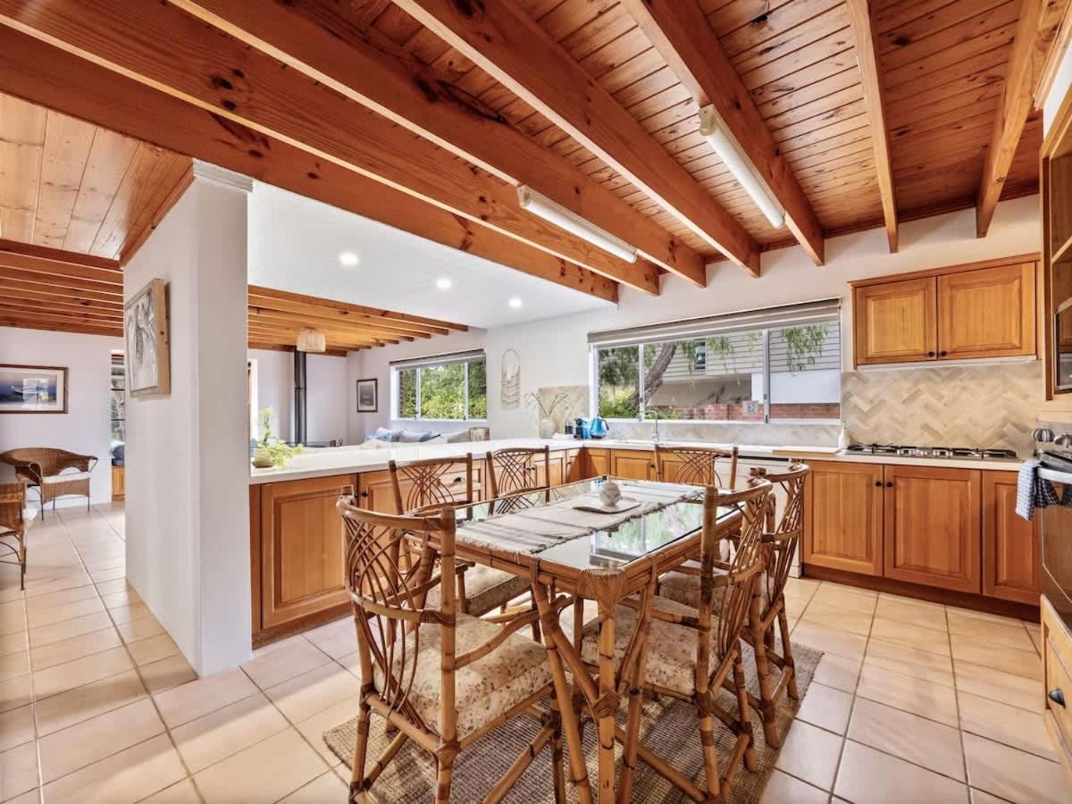 Beachfront Bliss, waterfront Geographe bay