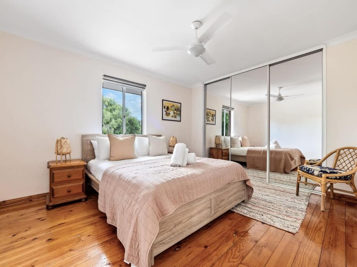 Beachfront Bliss, waterfront Geographe bay