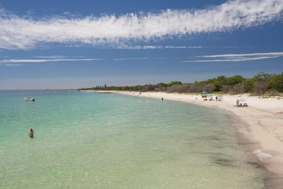 Beachfront Bliss, waterfront Geographe bay