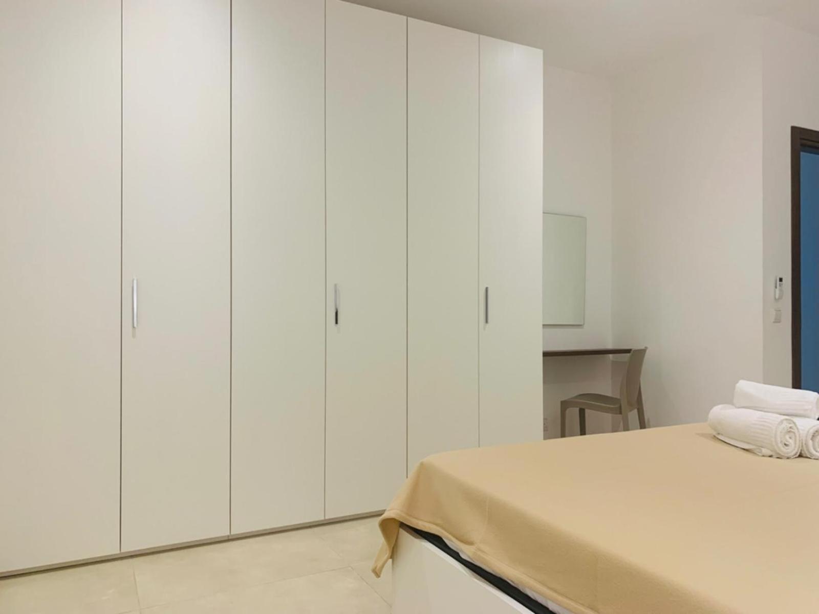 FL 1 TheLODGE - Charming Retreat by Homely view 5