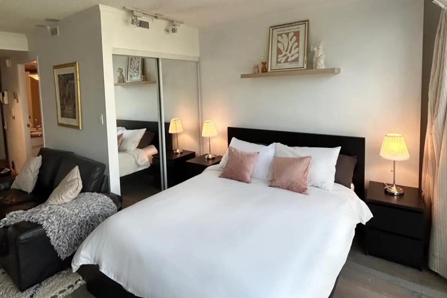 City Retreat With Views in the Heart of Downtown