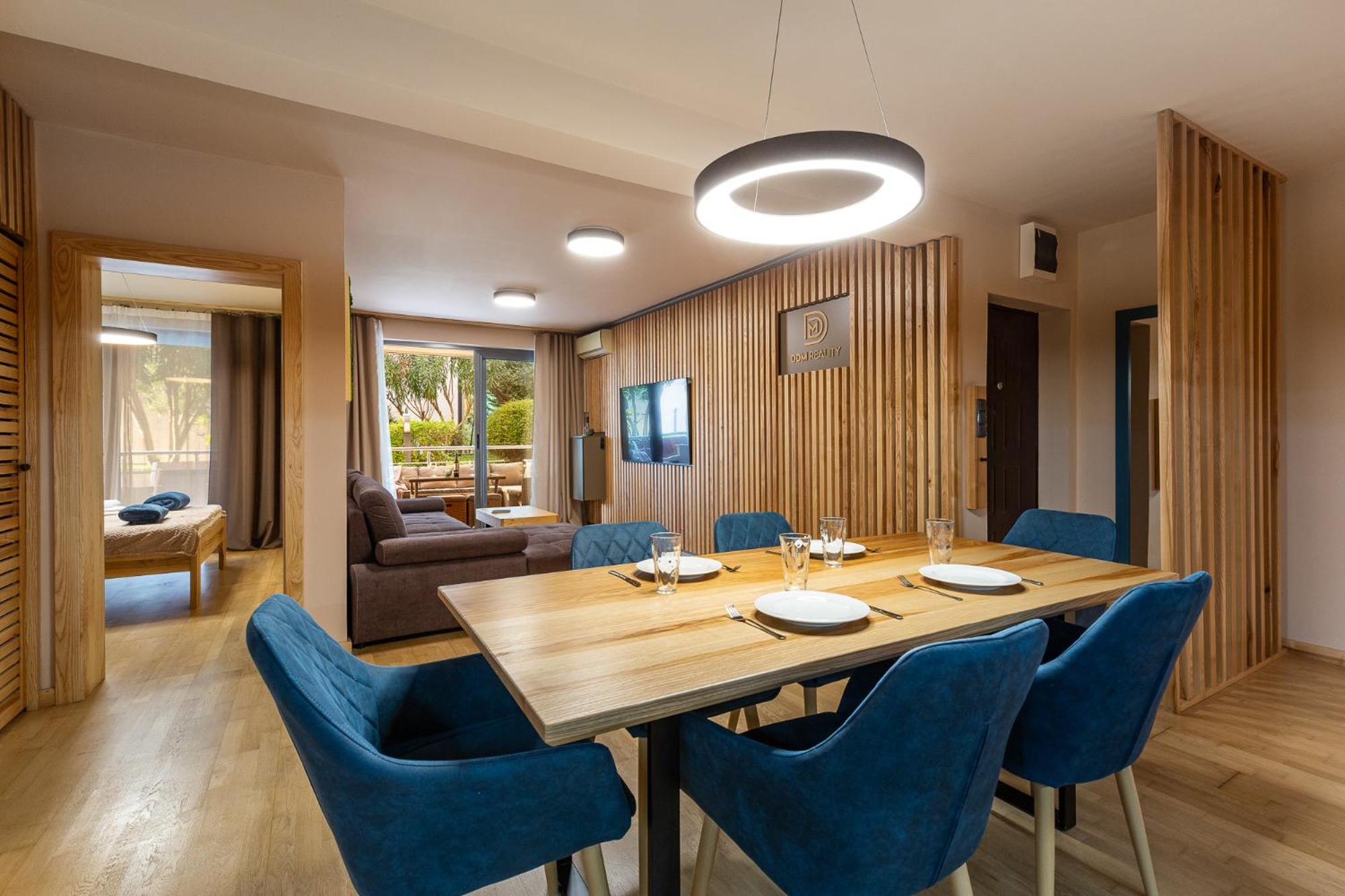 Luxe Azure Residence