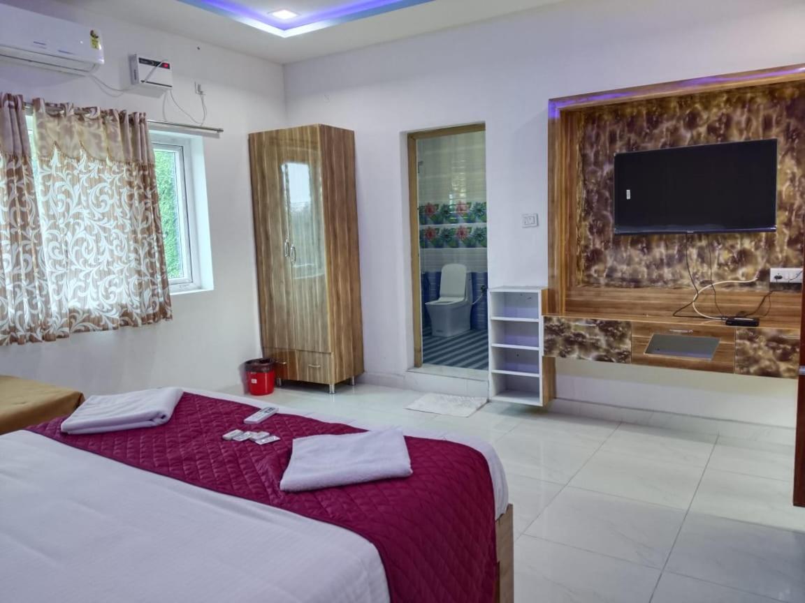 Thavika O Nila Resort & Convention Centre