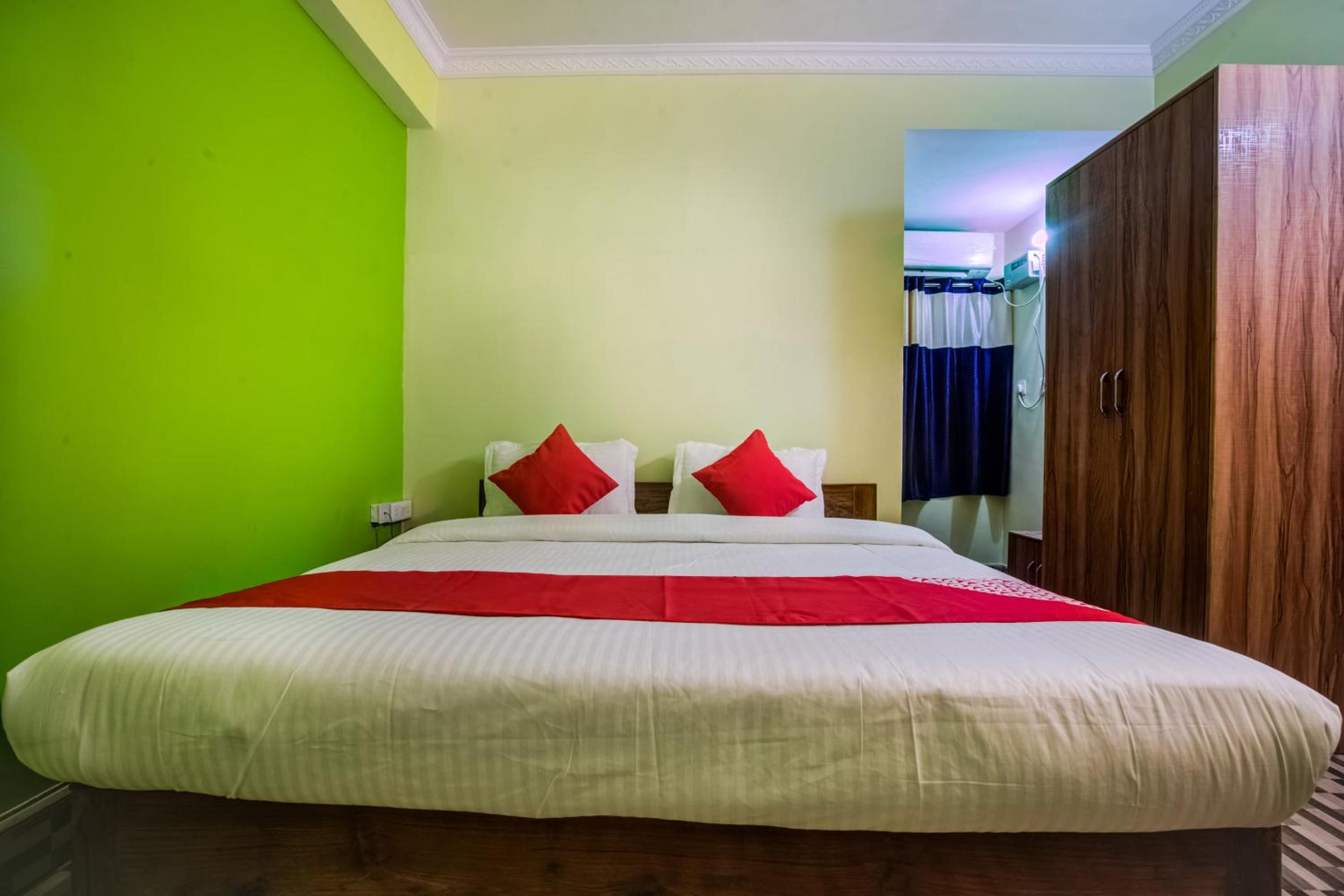 Hotel O Chabi Plaza