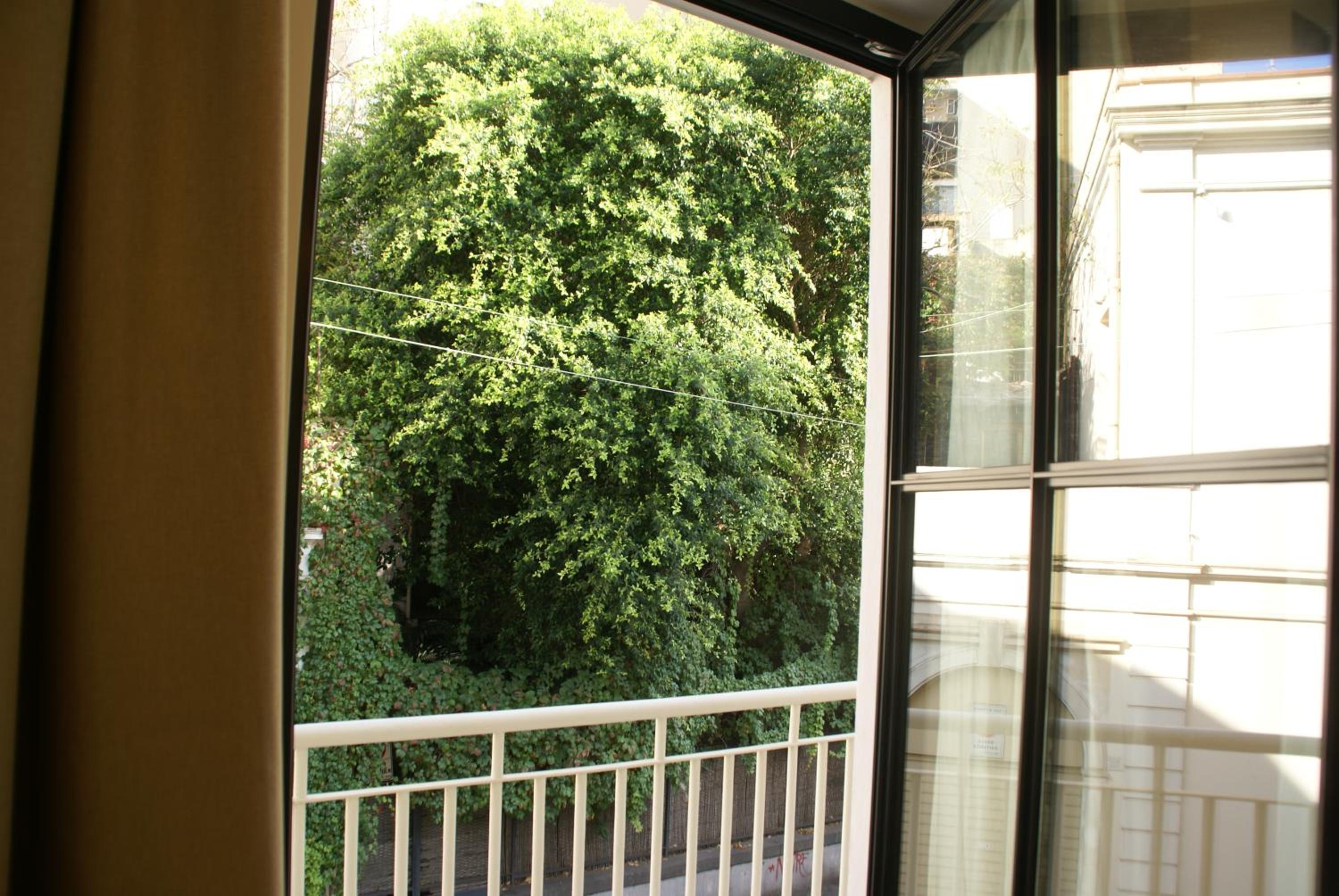 Fra le righe - arte , design e interni siciliani view 3