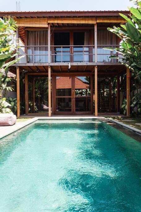 Elegant Wabi-Sabi Villa Near Seseh Beach view 2