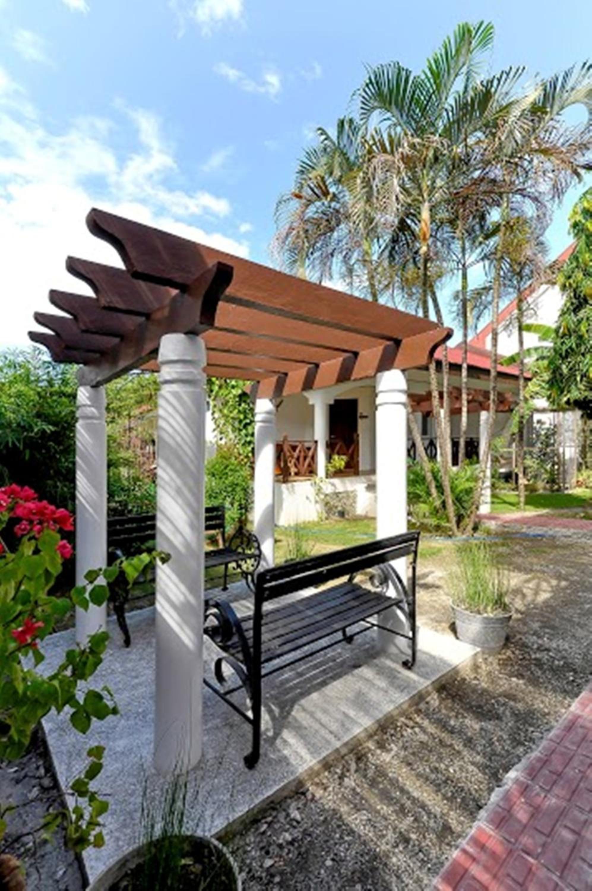 Nirvana Beach Resort