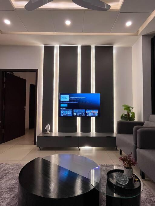 Luxury 2BHK, Central to Islamabad & Airport, High Floor Views, Self Check-In, Modern Comforts & Functional Design view 5