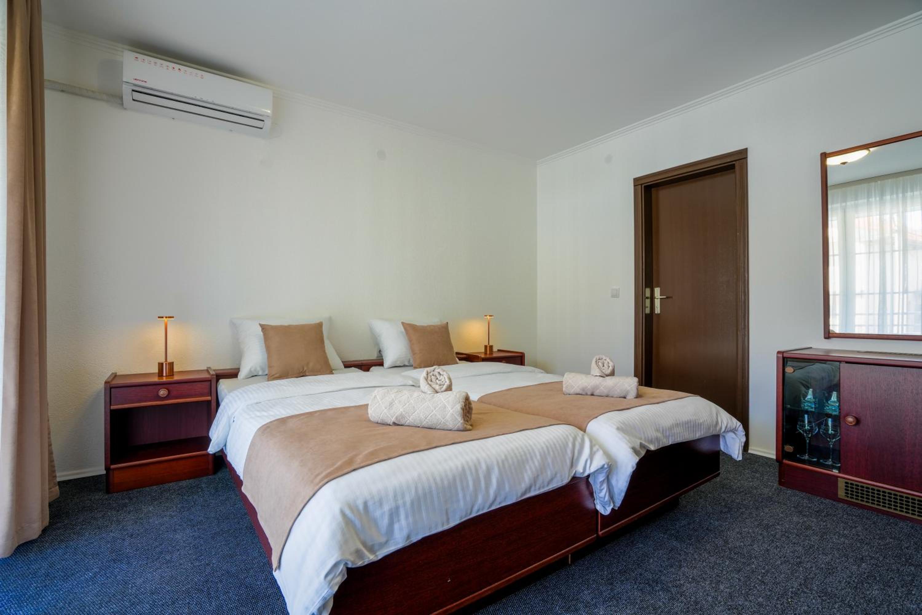 Attache Vila view 5