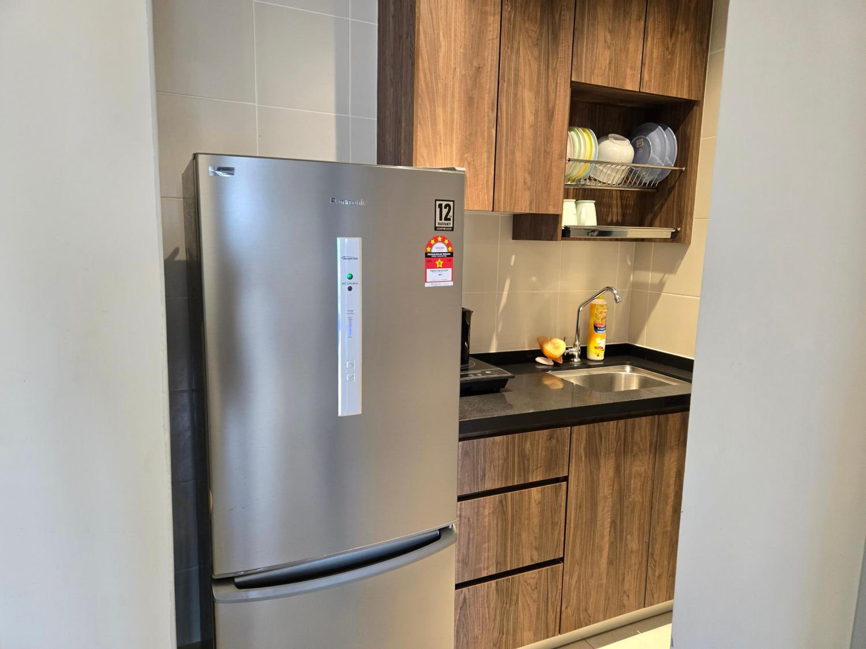 Cozy 2 bedrooms 4 pax Menjalara Near Desa Park City
