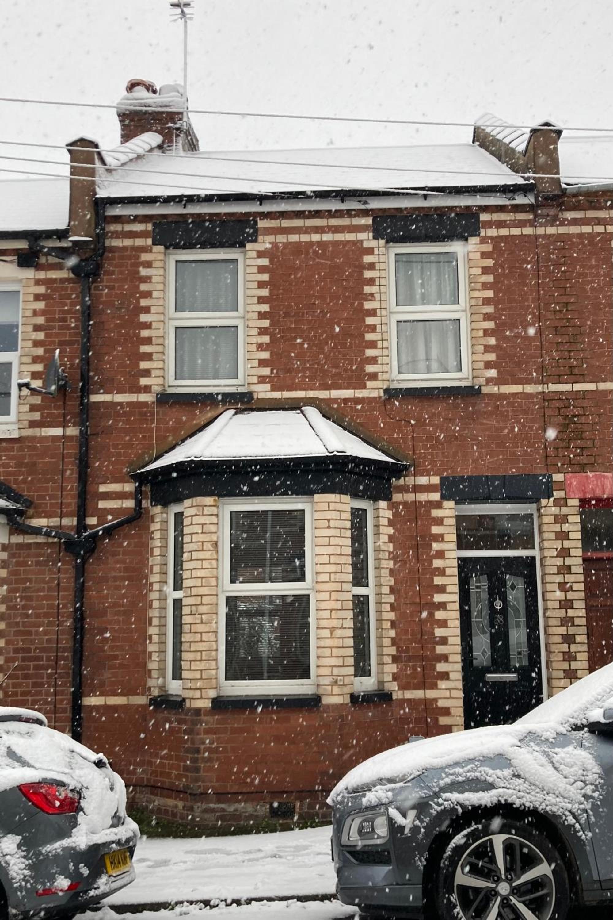 3 bedroom Victorian house close to City centre view 3