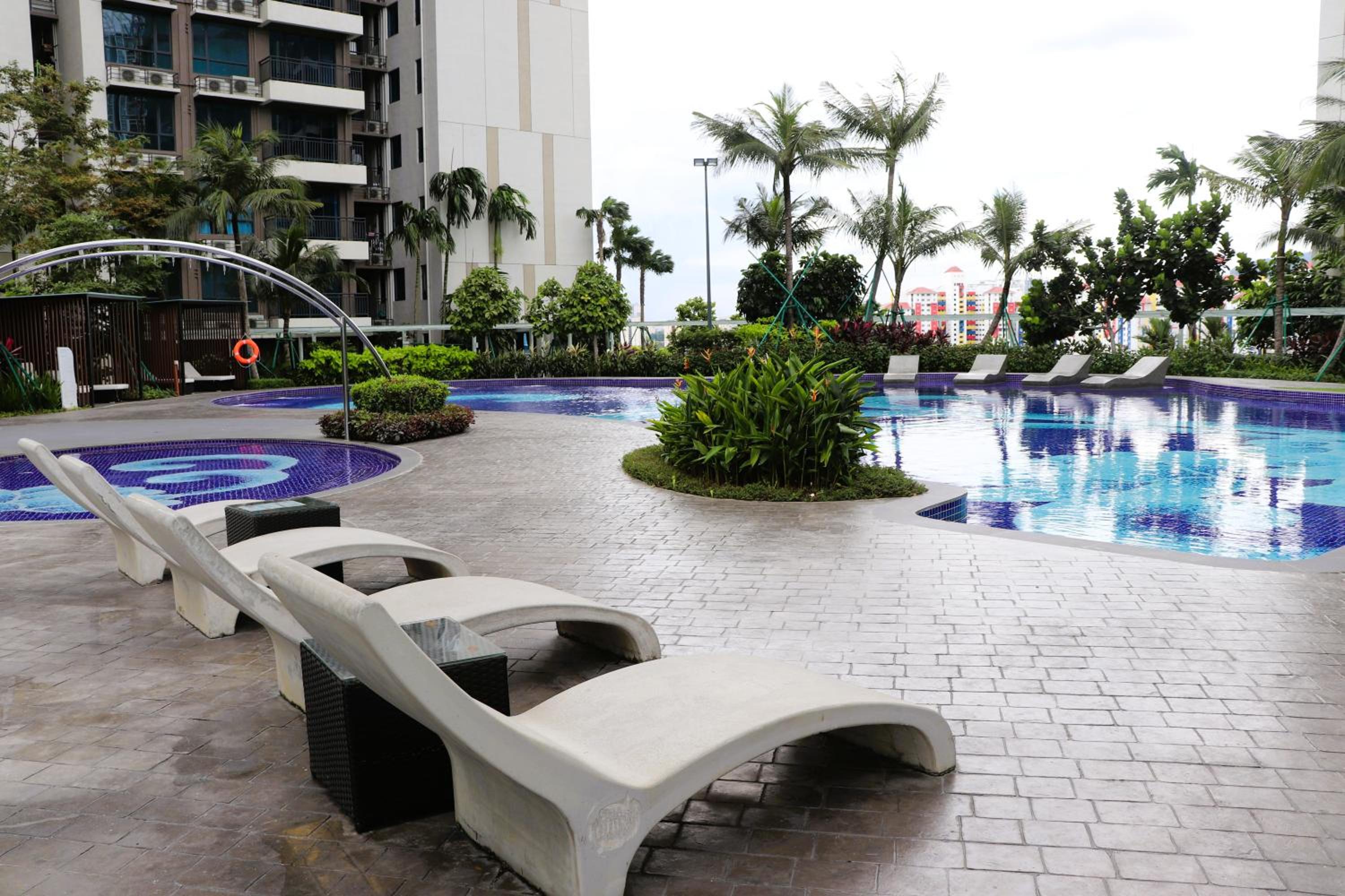Lakeside 2BR Apartment Near Batu Caves Kepong Aradia