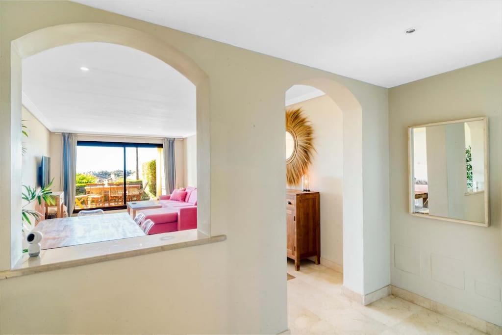 La vie en Rose - Sea Views Flat