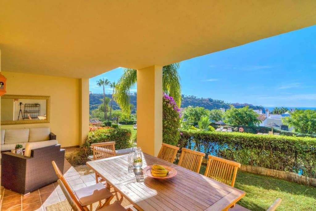 La vie en Rose - Sea Views Flat