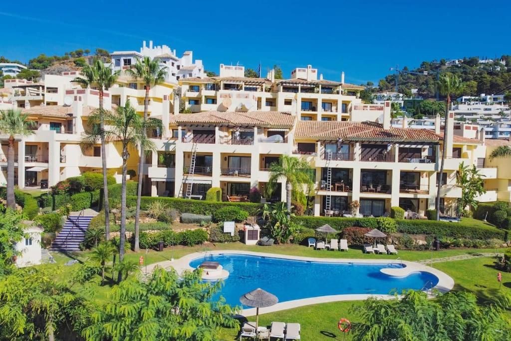 La vie en Rose - Sea Views Flat