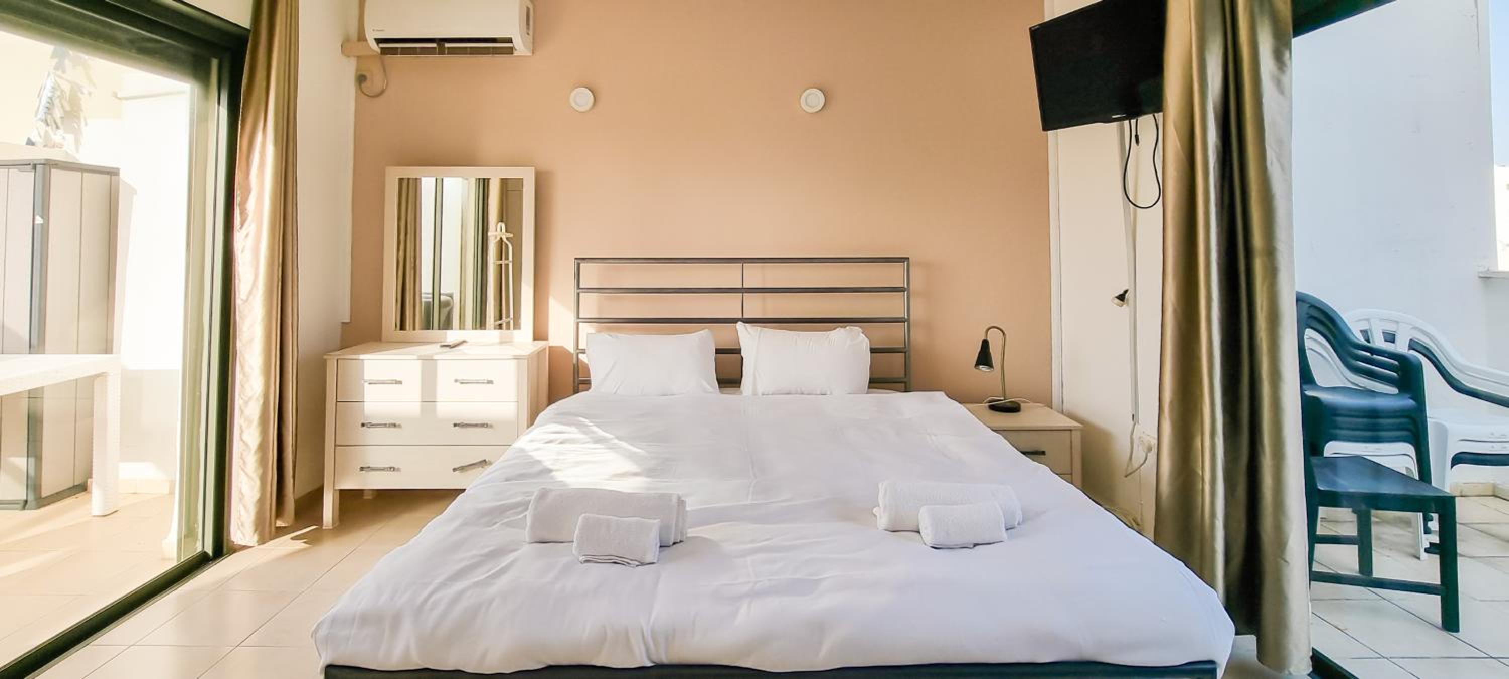 BnBIsrael apartments - Ben Yehouda Obsidian