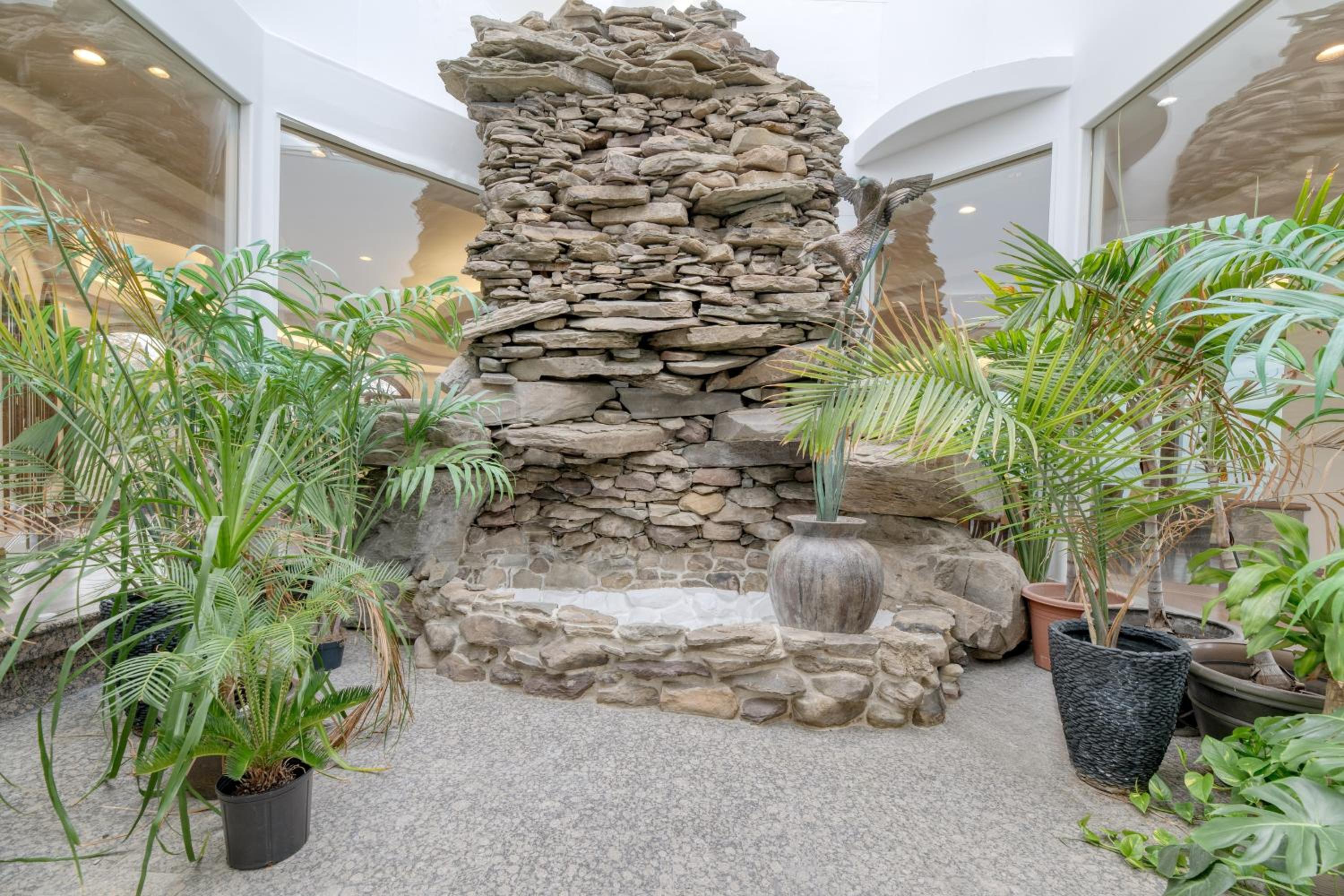 Bay Estate Luxe Waterfront Home w Private Pier MainGuest House Bay Views