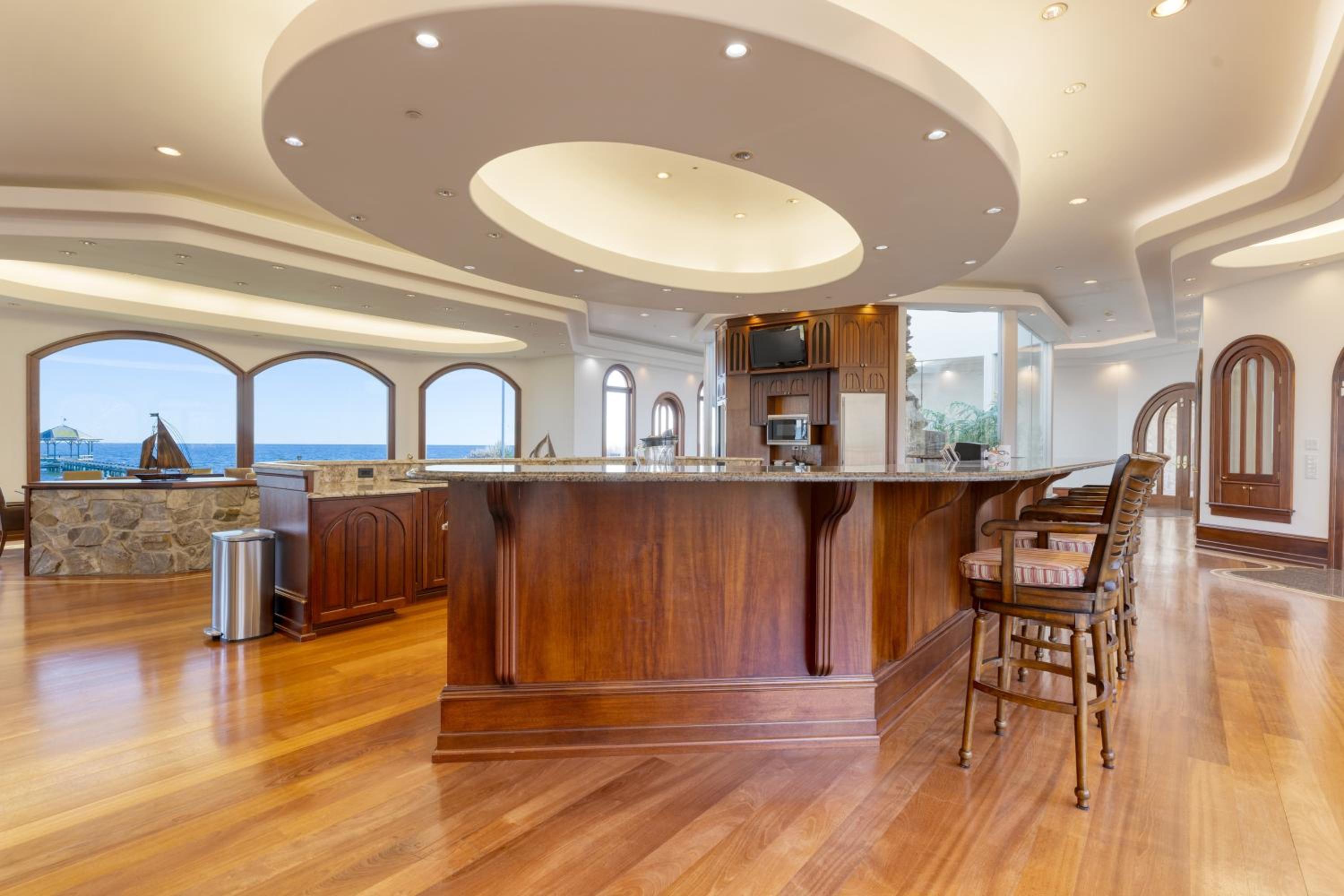 Bay Estate Luxe Waterfront Home w Private Pier MainGuest House Bay Views