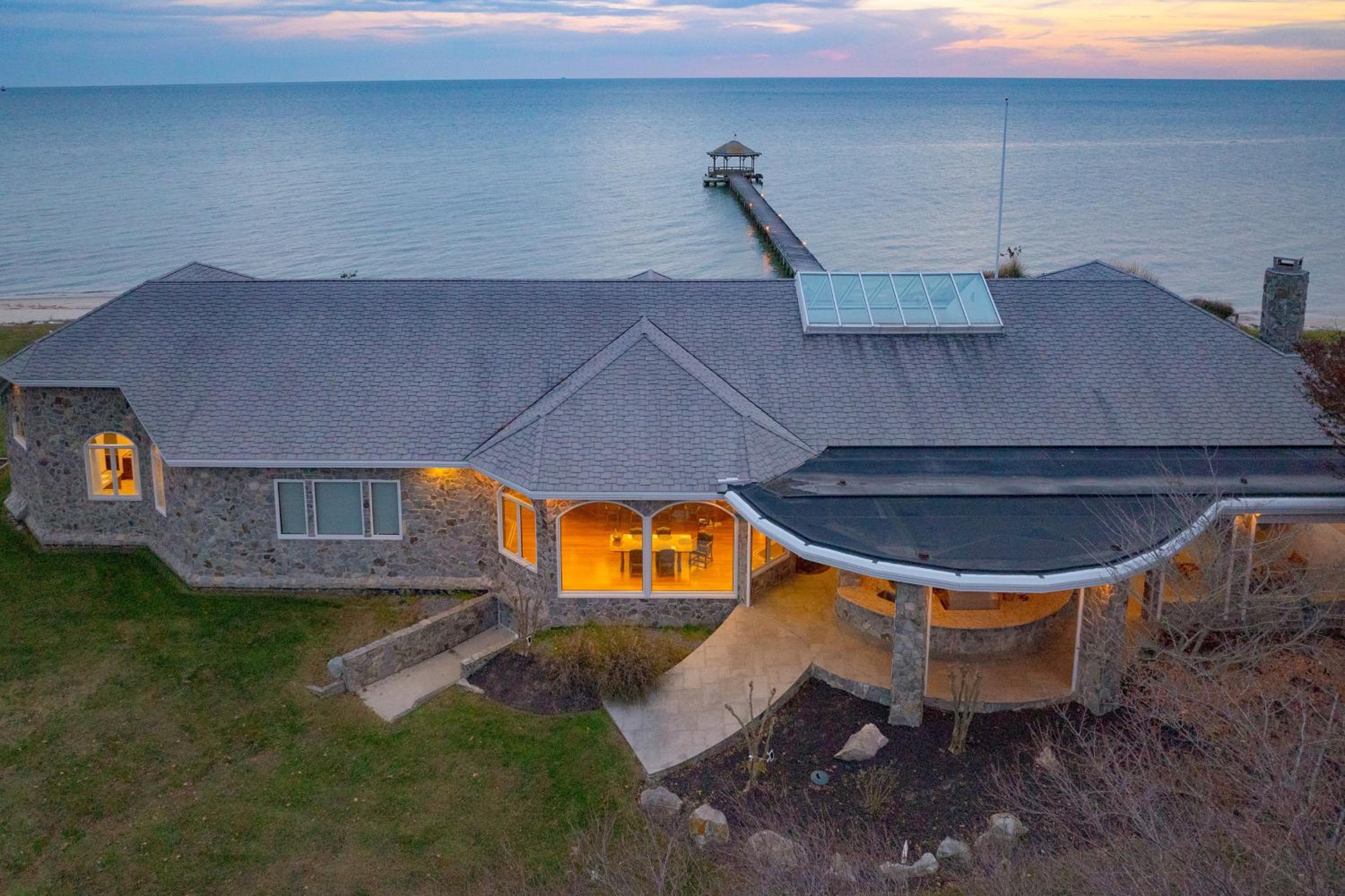 Bay Estate Luxe Waterfront Home w Private Pier MainGuest House Bay Views