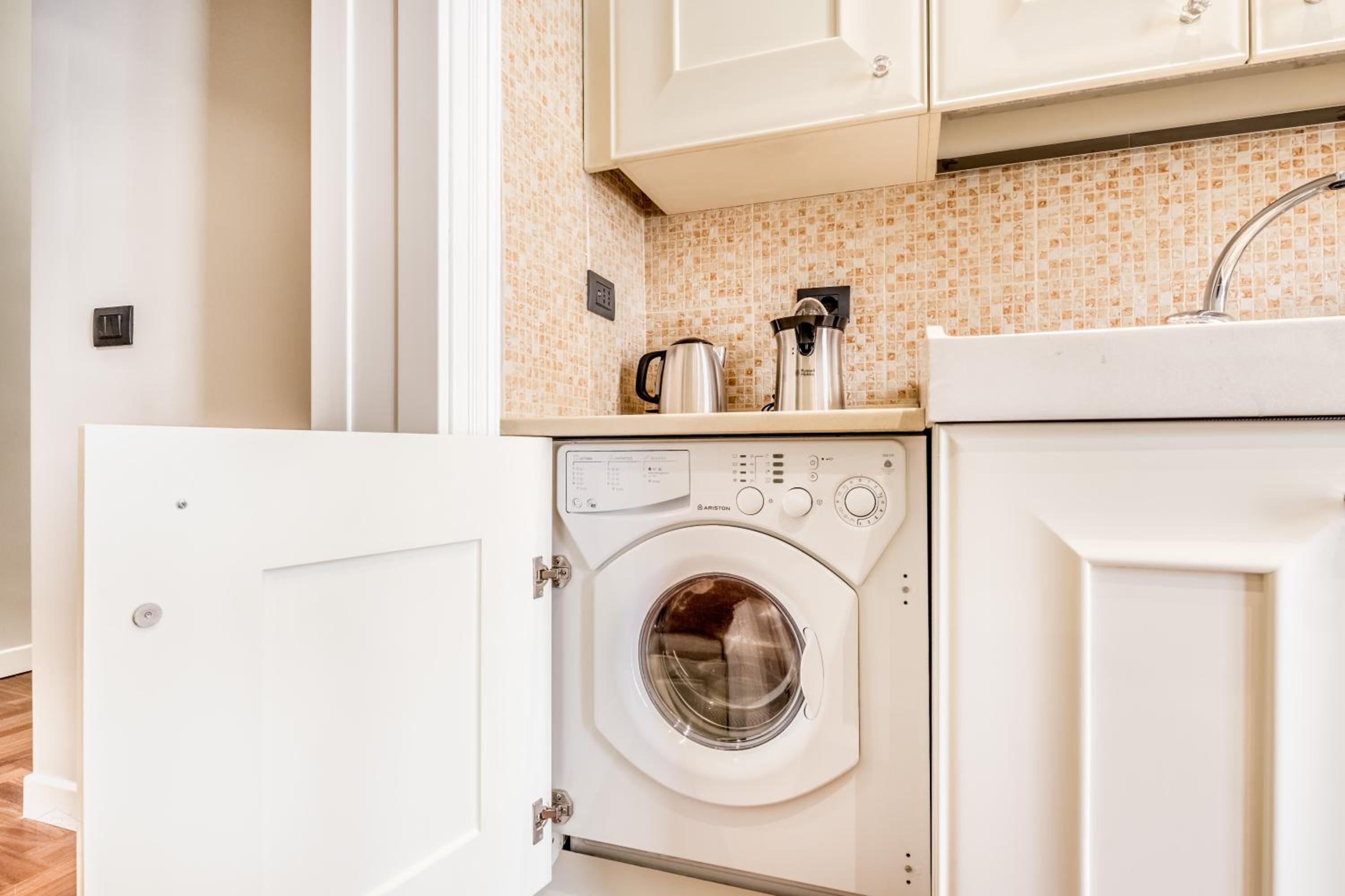 BBHOME Eleganza e comfort unico in San Giovanni district