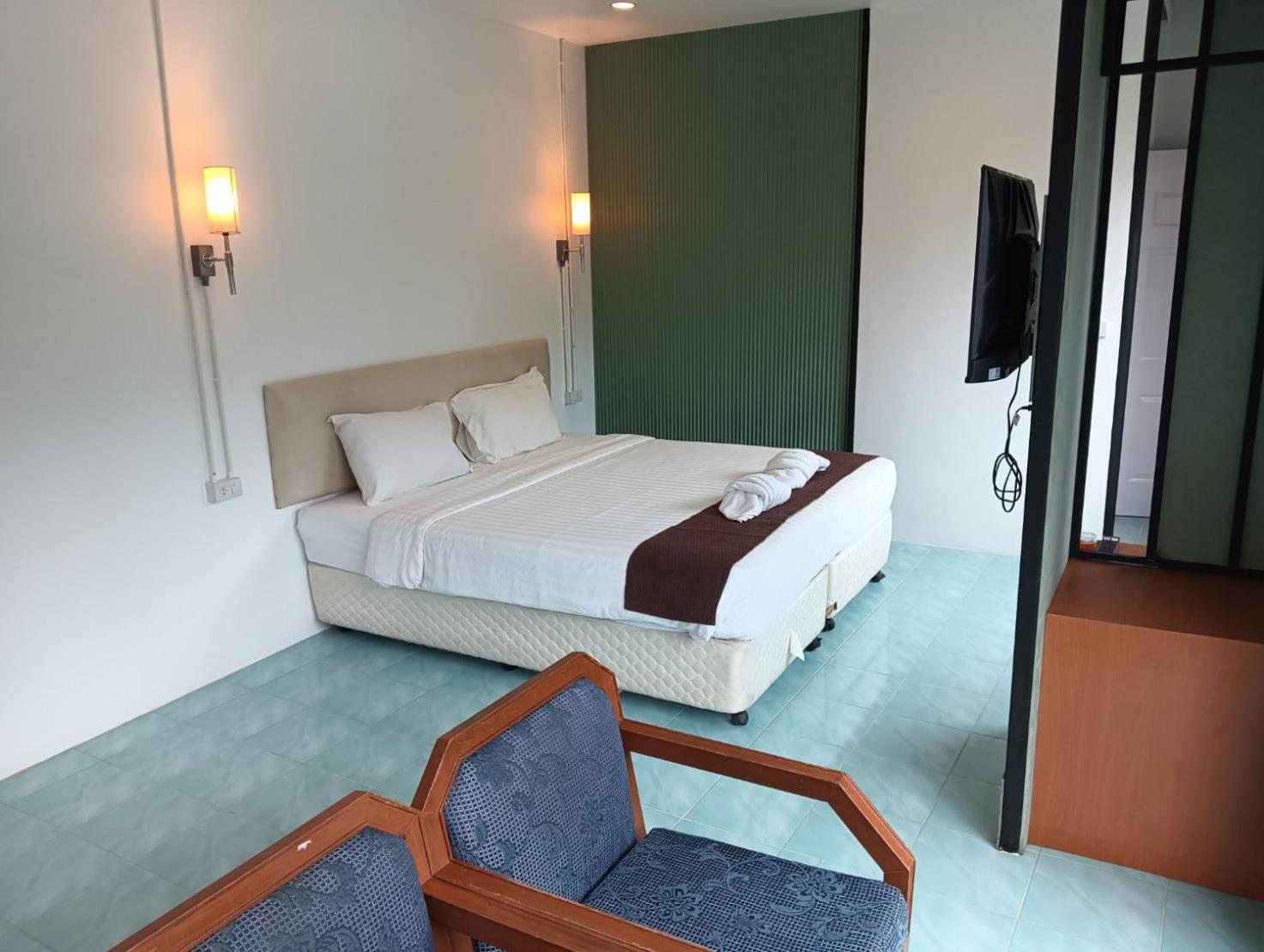 White Jail at Koh Tao Hostel