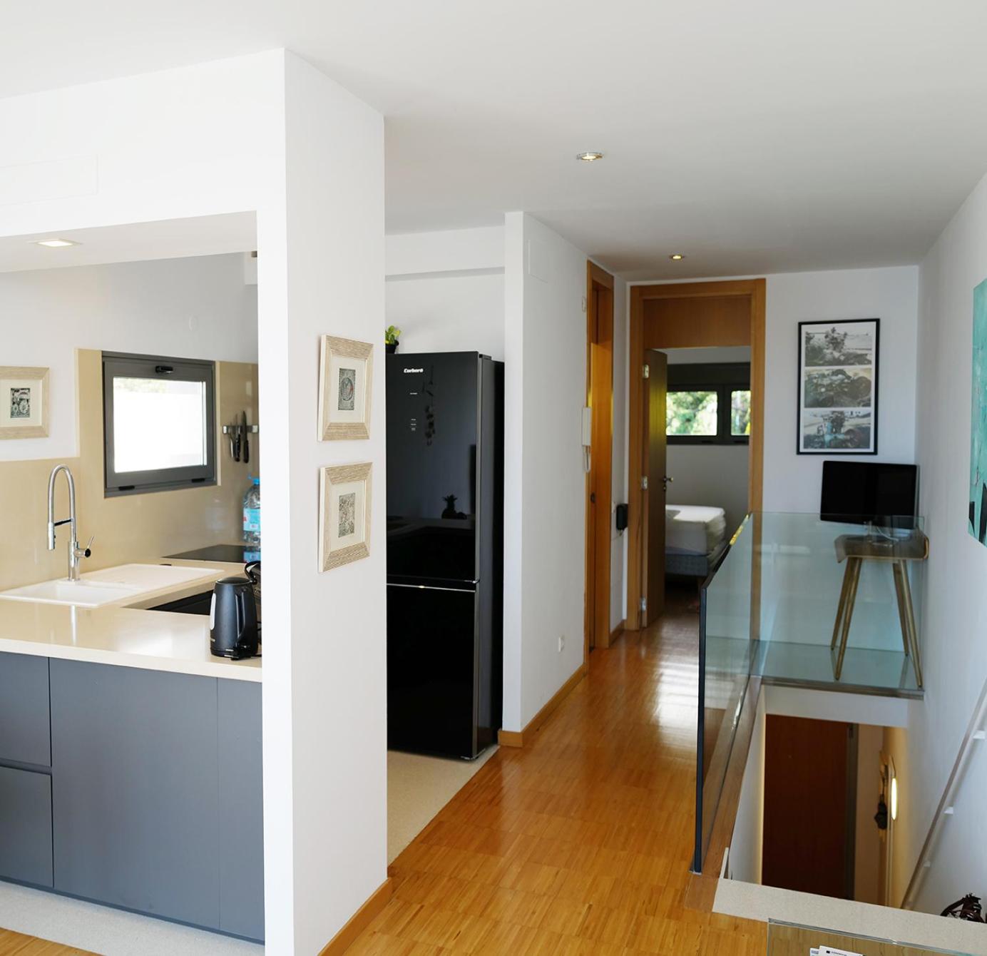FEEL GOOD Ferienapartment mit Meerblick und Pool
