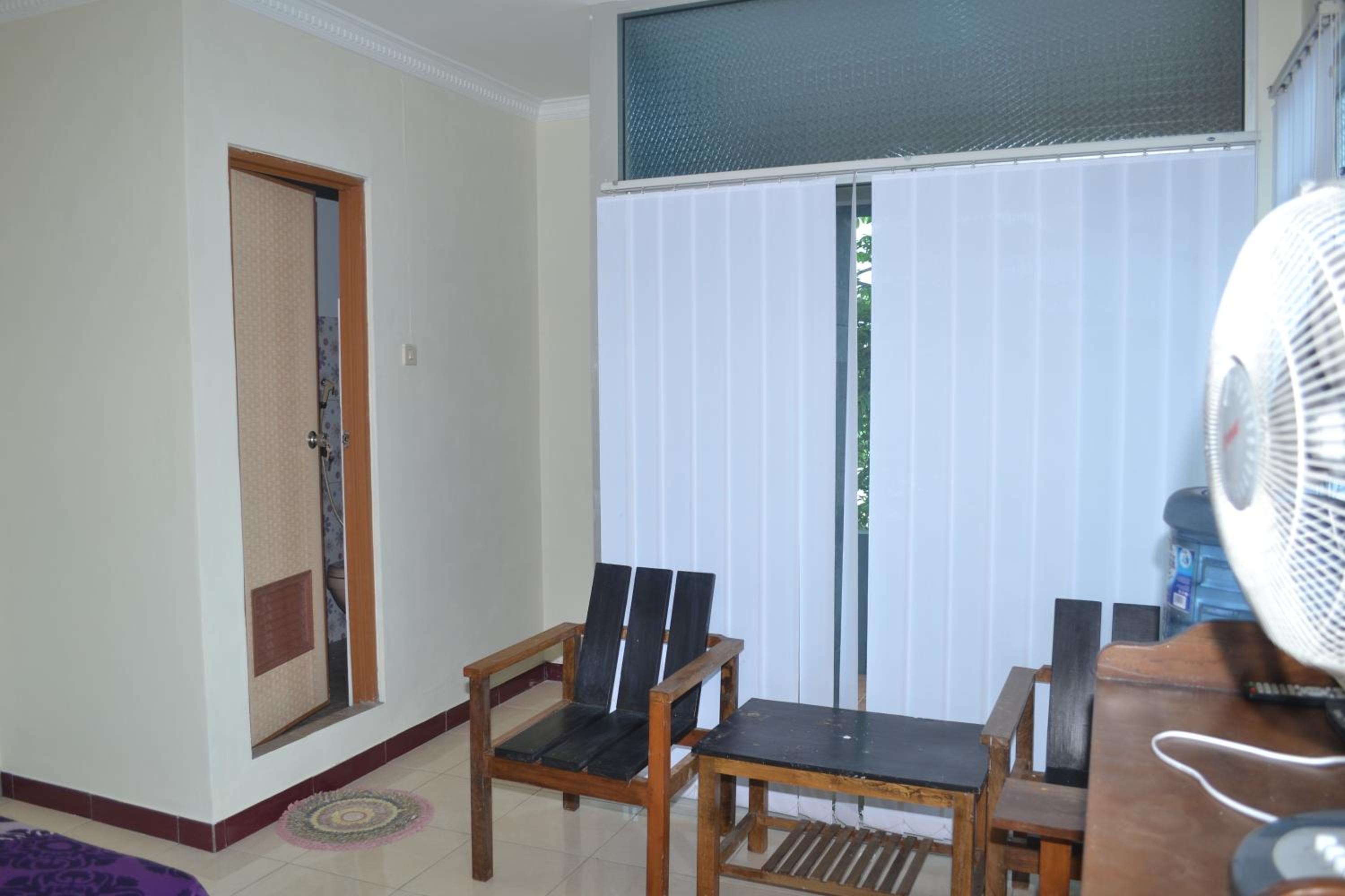 Crown Guest House, Ambarawa - 20