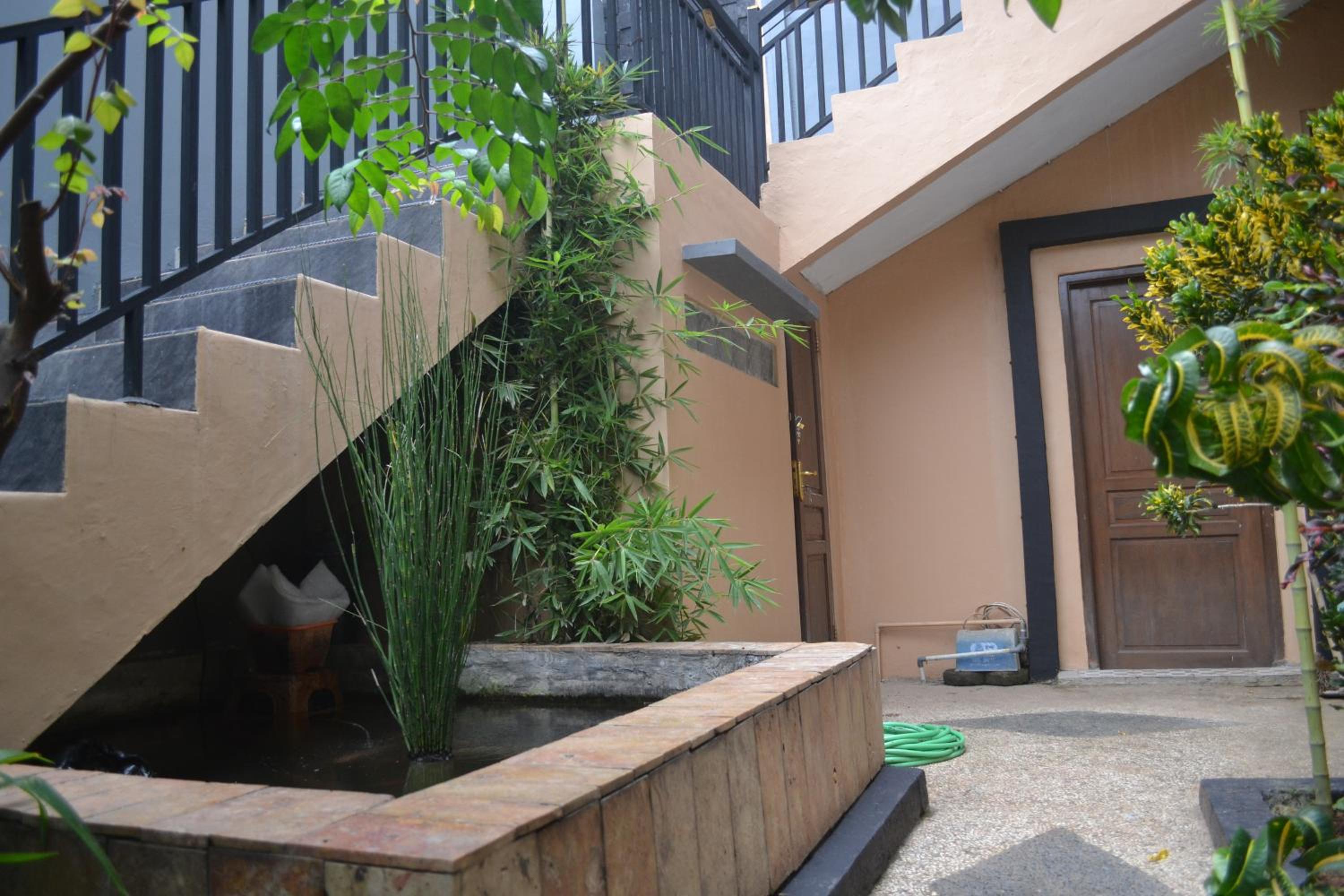 Crown Guest House, photo 29