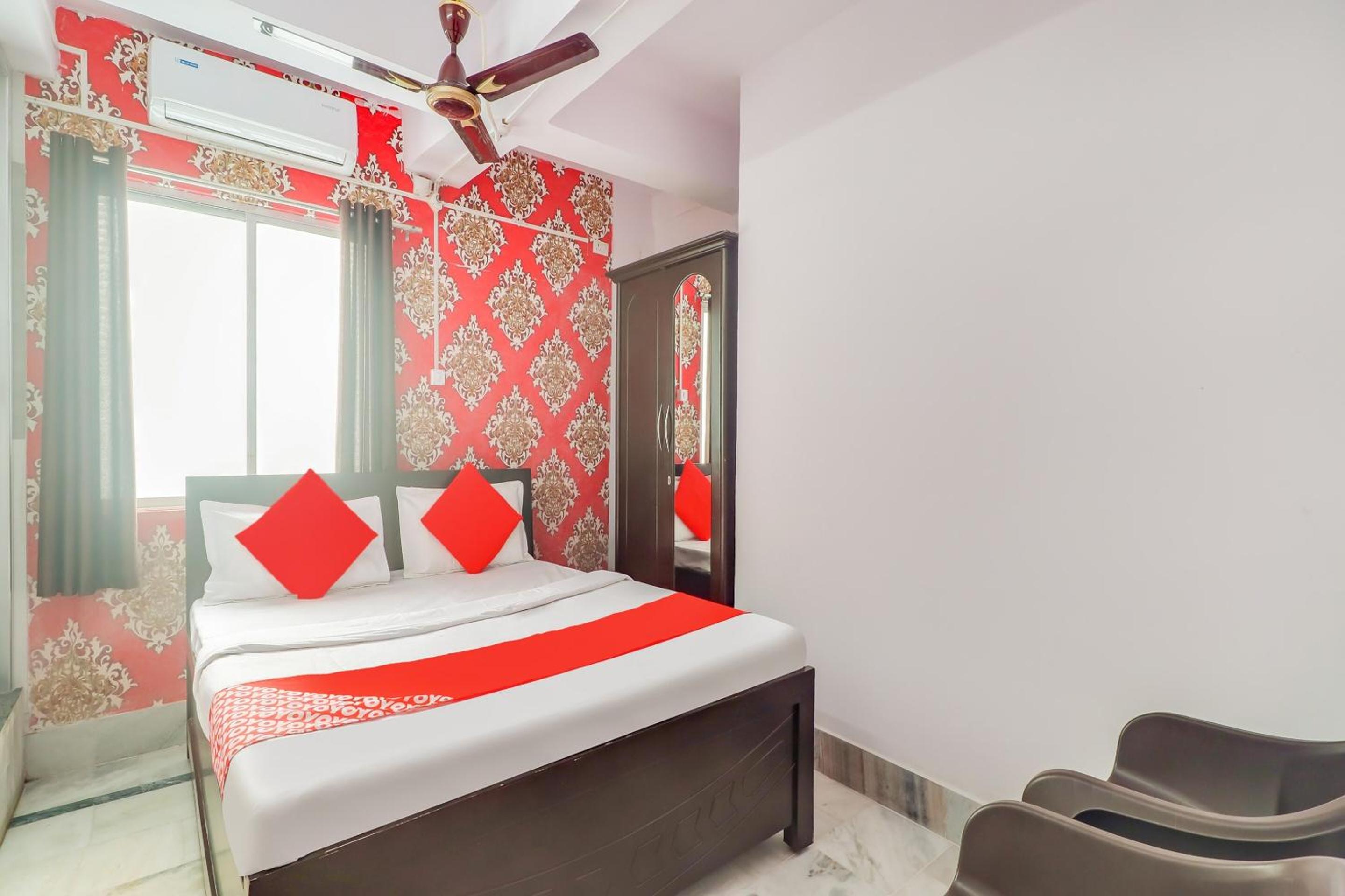 Hotel O Rudra guest house view 2