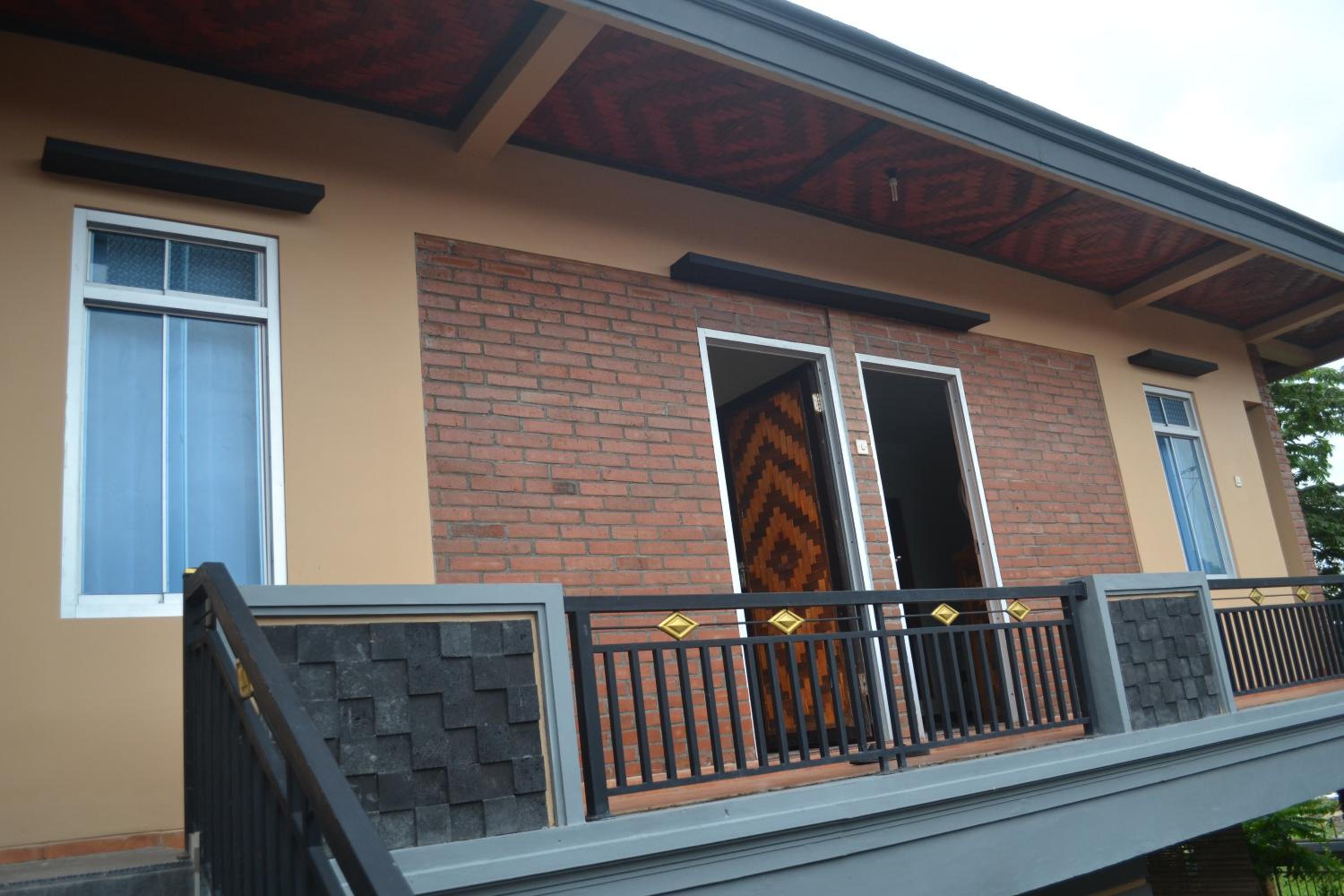 Crown Guest House, Ambarawa - 16