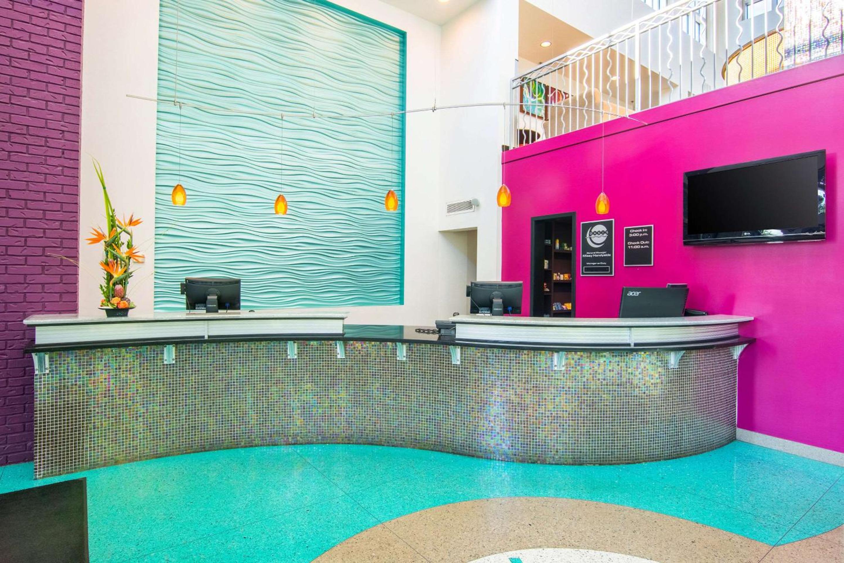 Oasis Hotel and Conv Center, an Ascend Collection Hotel