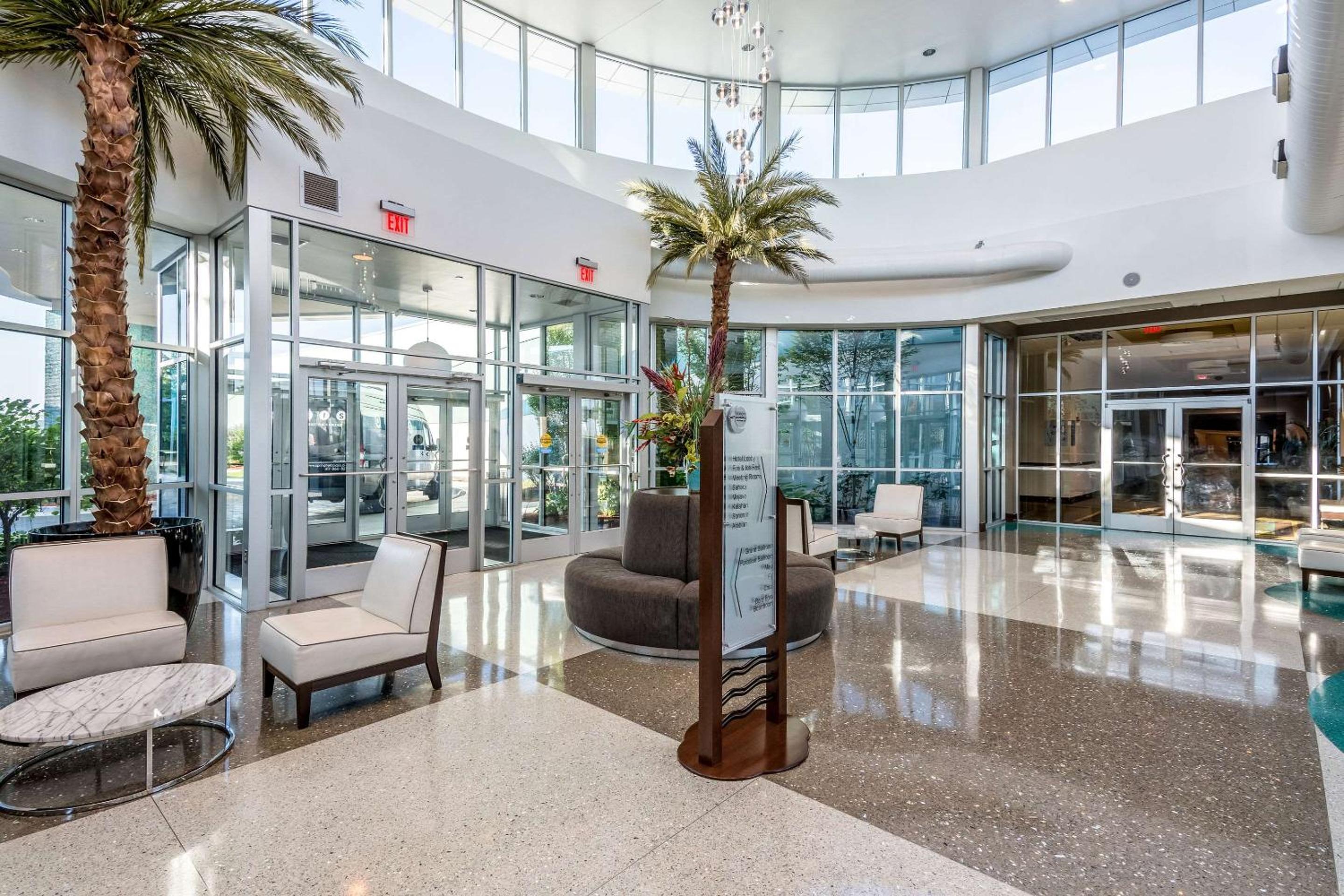 Oasis Hotel and Conv Center, an Ascend Collection Hotel