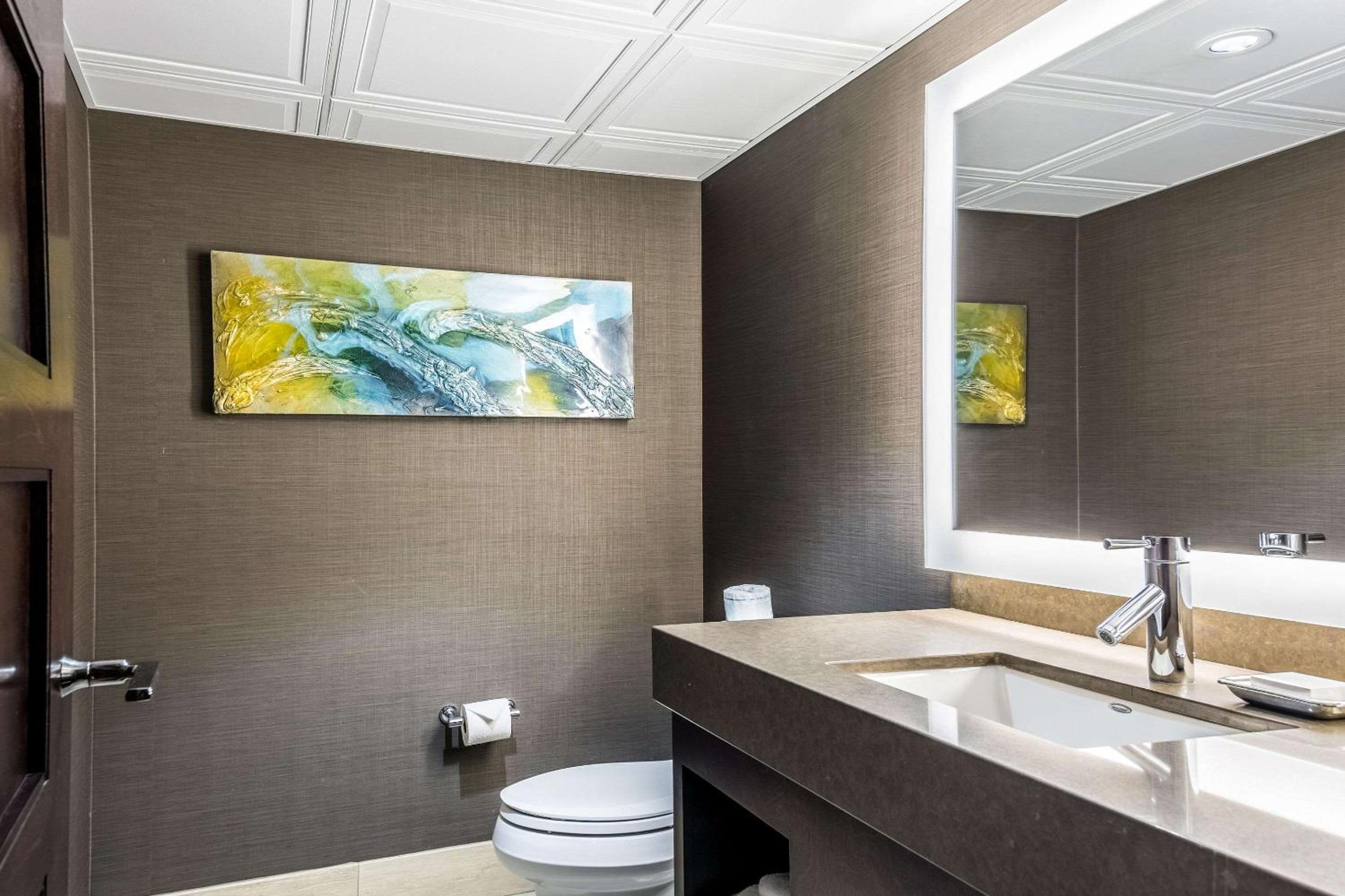 Oasis Hotel and Conv Center, an Ascend Collection Hotel