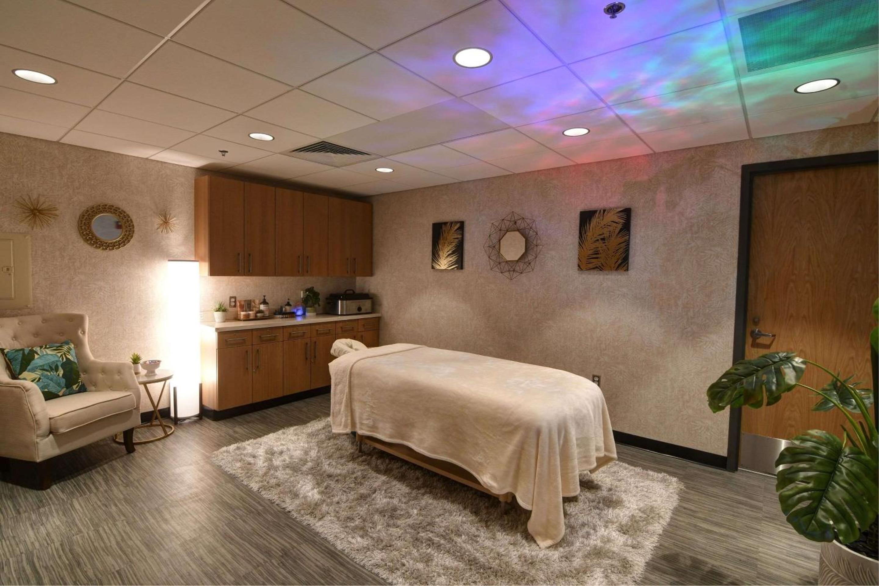 Oasis Hotel and Conv Center, an Ascend Collection Hotel