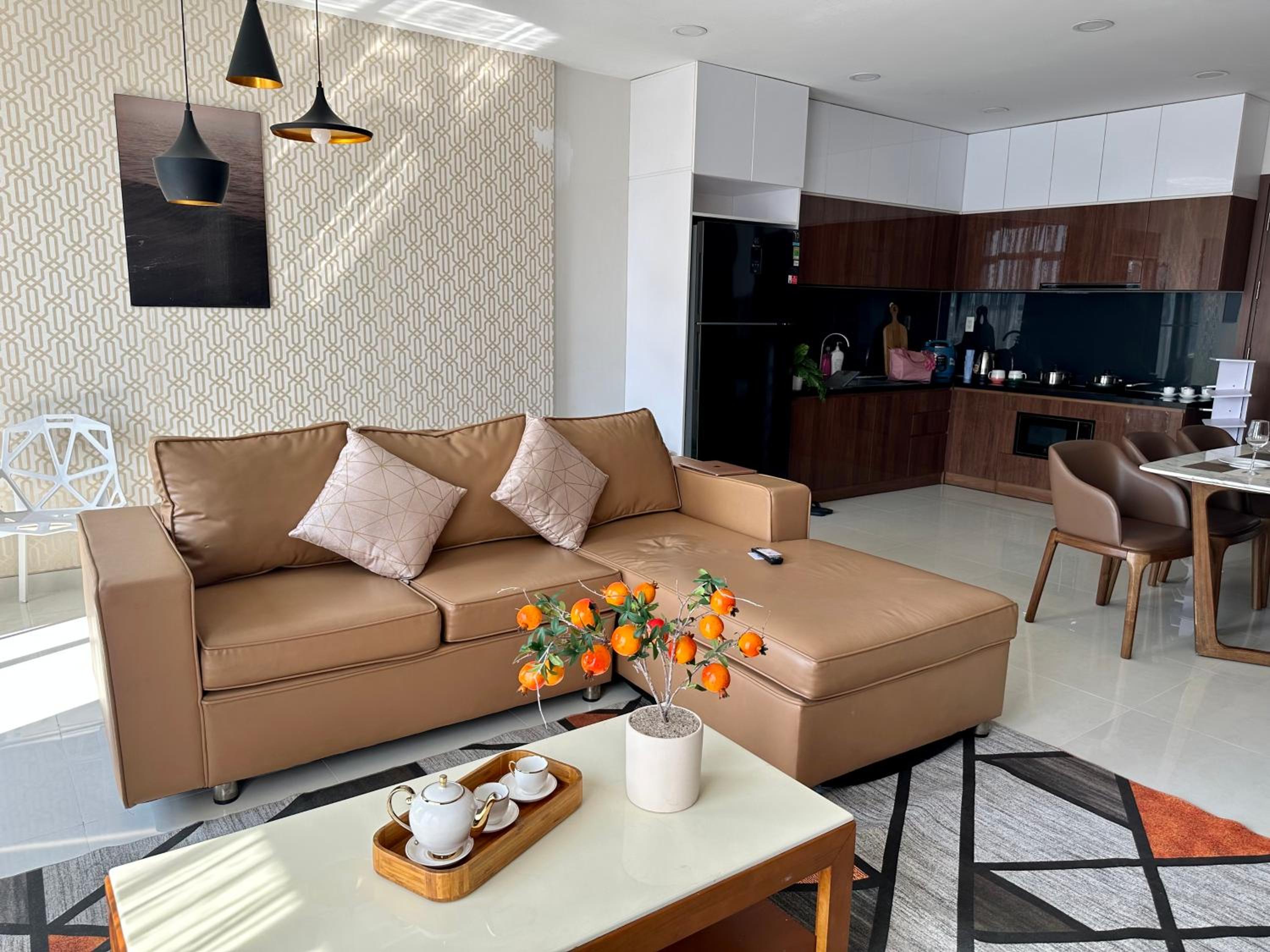 Spacious 4BR apat at Saigon Centre with pool, supermarket, view