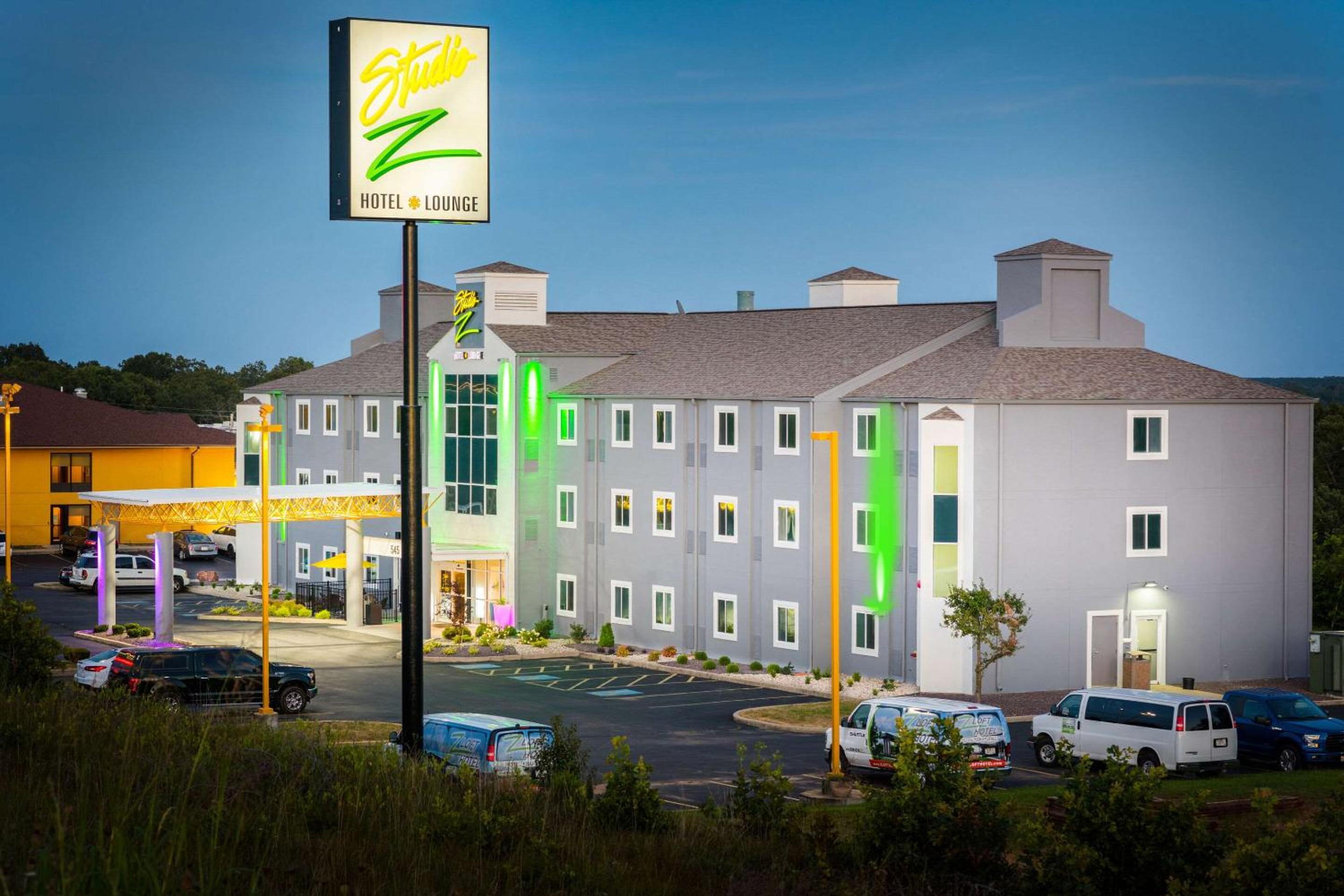 St Robert Vacations - Studio Z, Ascend Hotel Collection - Property Image 1