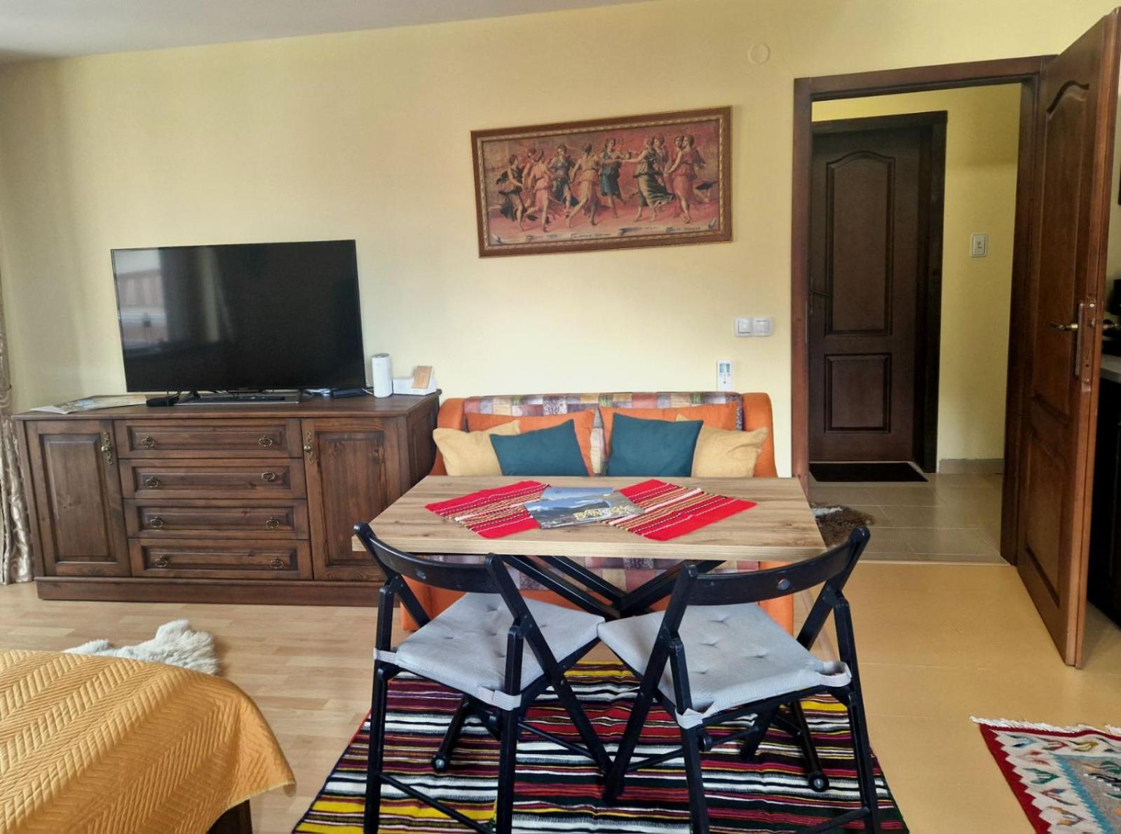 Bansko Vacations - Mountain View Home Maggie - Property Image 2